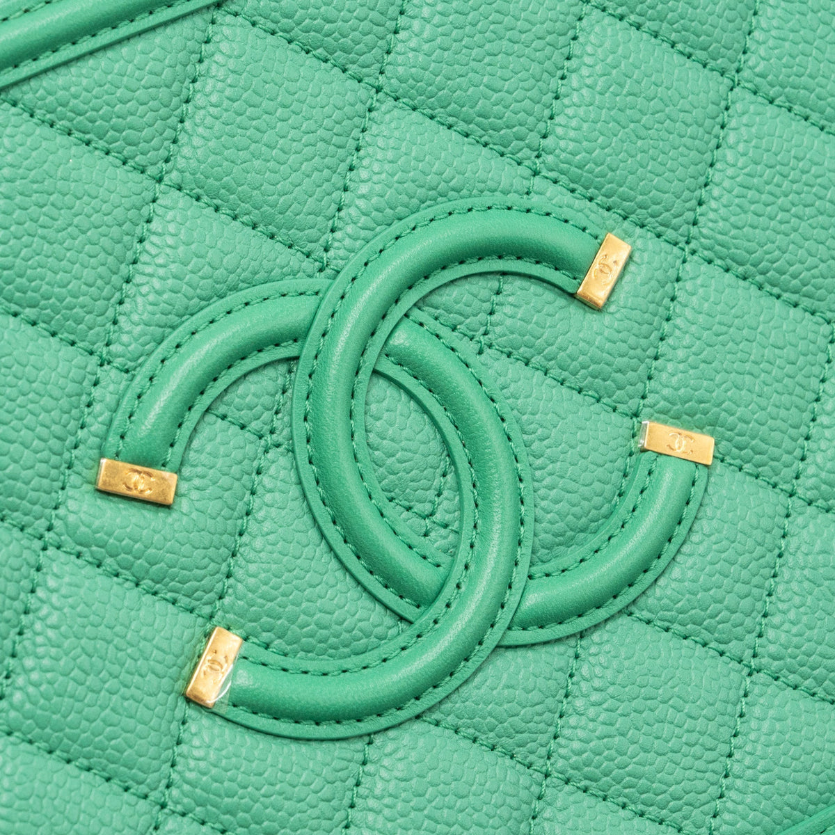 chanel-medium-filigree-vanity-case-caviar-green-ghw