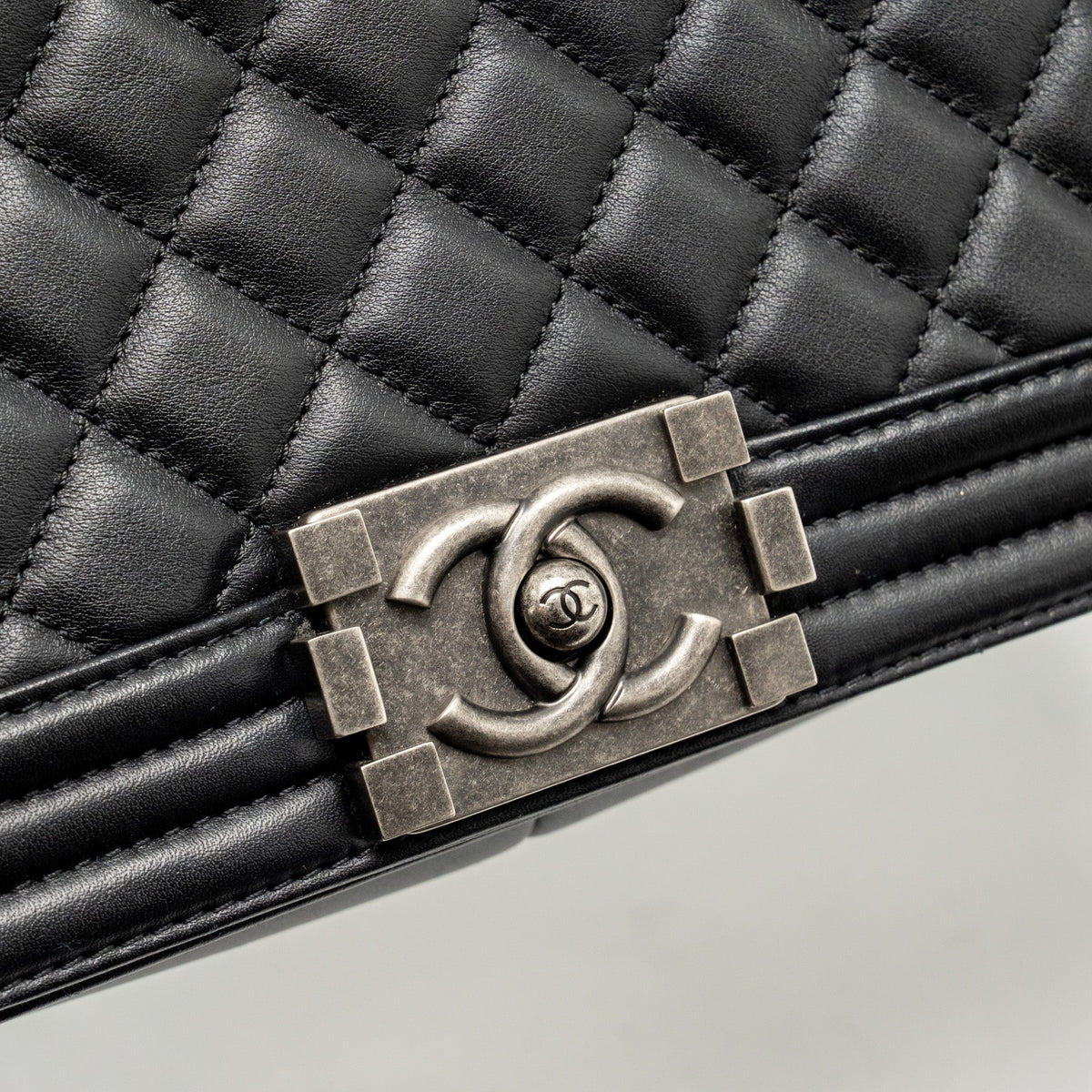 chanel-new-medium-boy-bag-calfskin-black-ruthenium-hardware