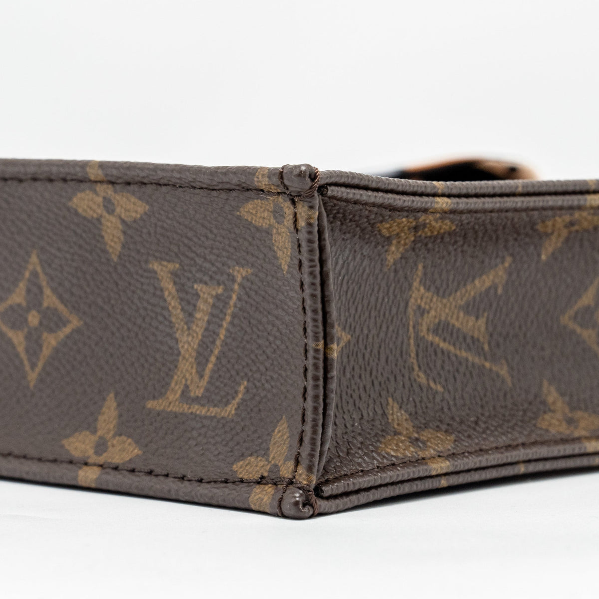 louis-vuitton-petit-sac-plat-monogram-canvas-ghw-copy