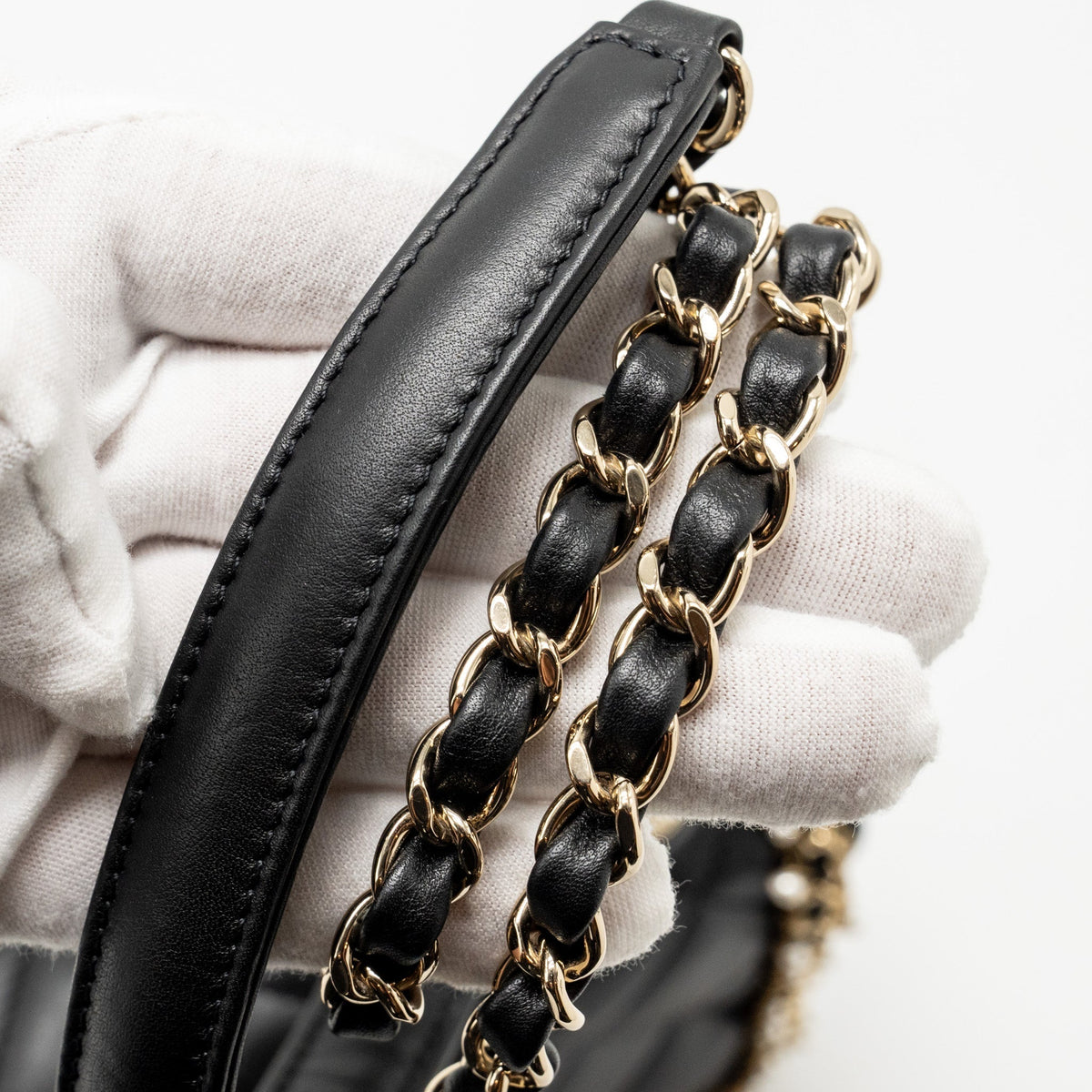 chanel-pearl-detailed-edge-mini-flap-bag-lambskin-black-lghw-microchip