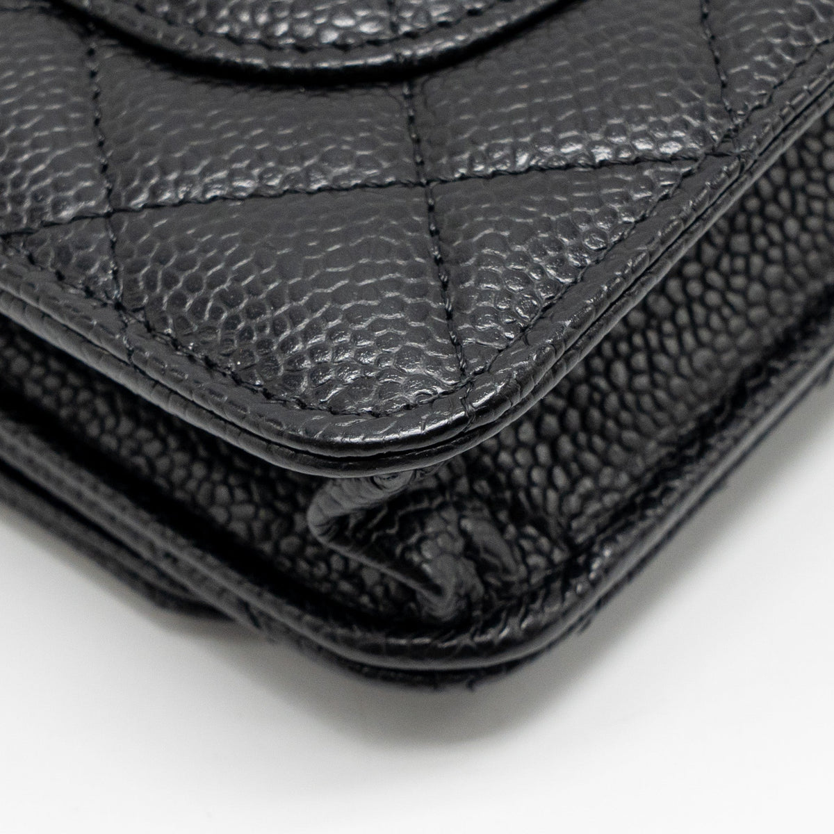 chanel-wallet-on-chain-black-g8ul83ak