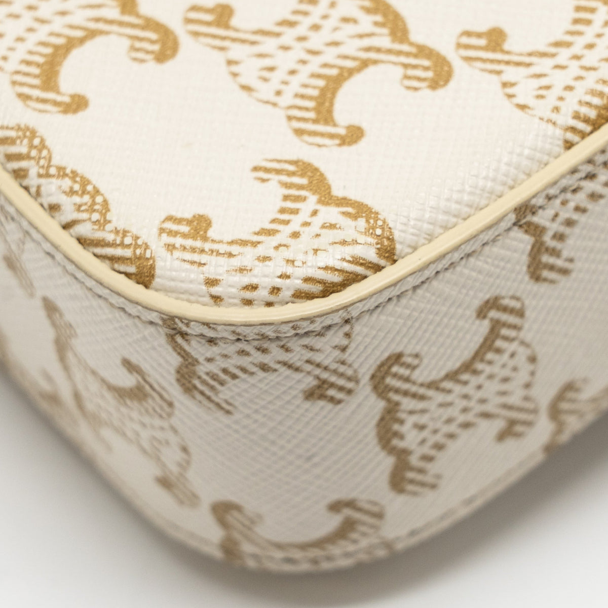 celine-triomphe-shouder-bag-triomphe-canvas-calfskin-white-ghw