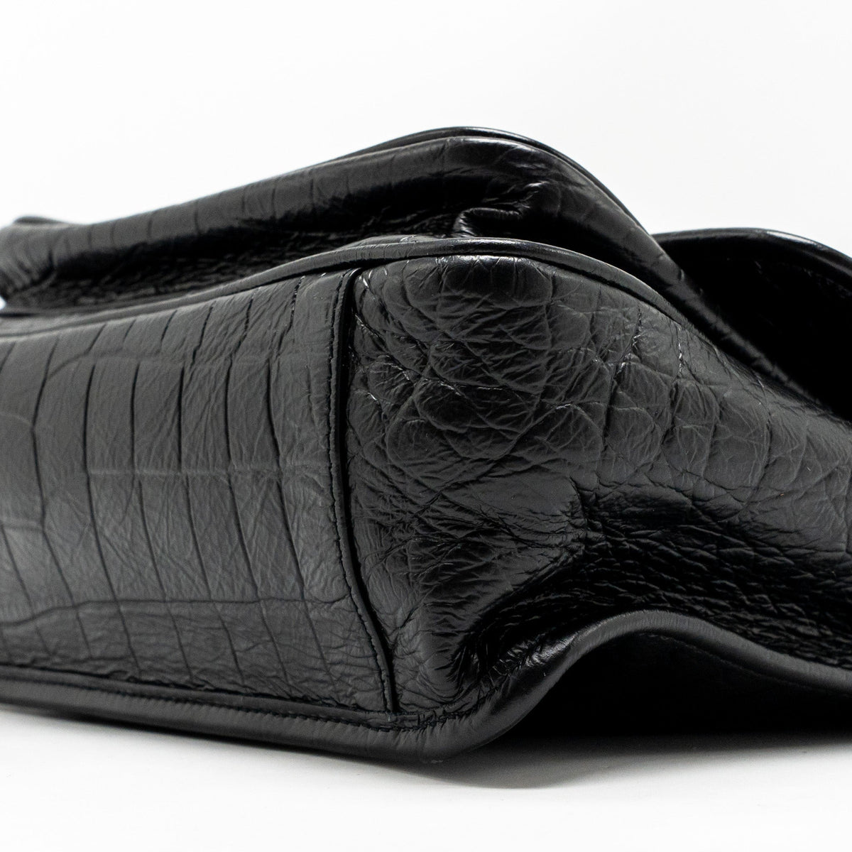 saint-laurent-ysl-medium-niki-bag-crocodile-embossed-black-calfskin-black-hardware