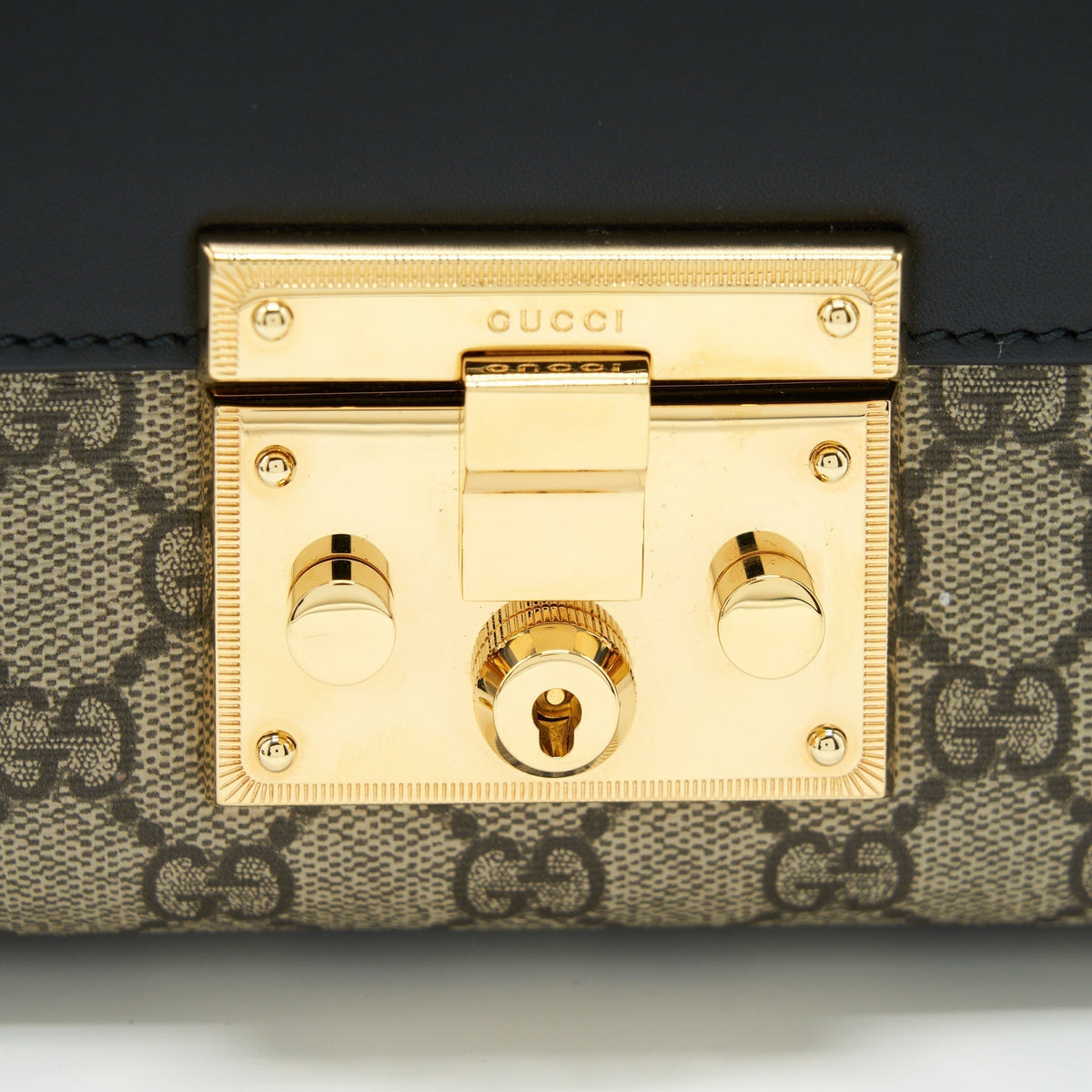gucci-small-padlock-gg-supreme-canvas-ghw