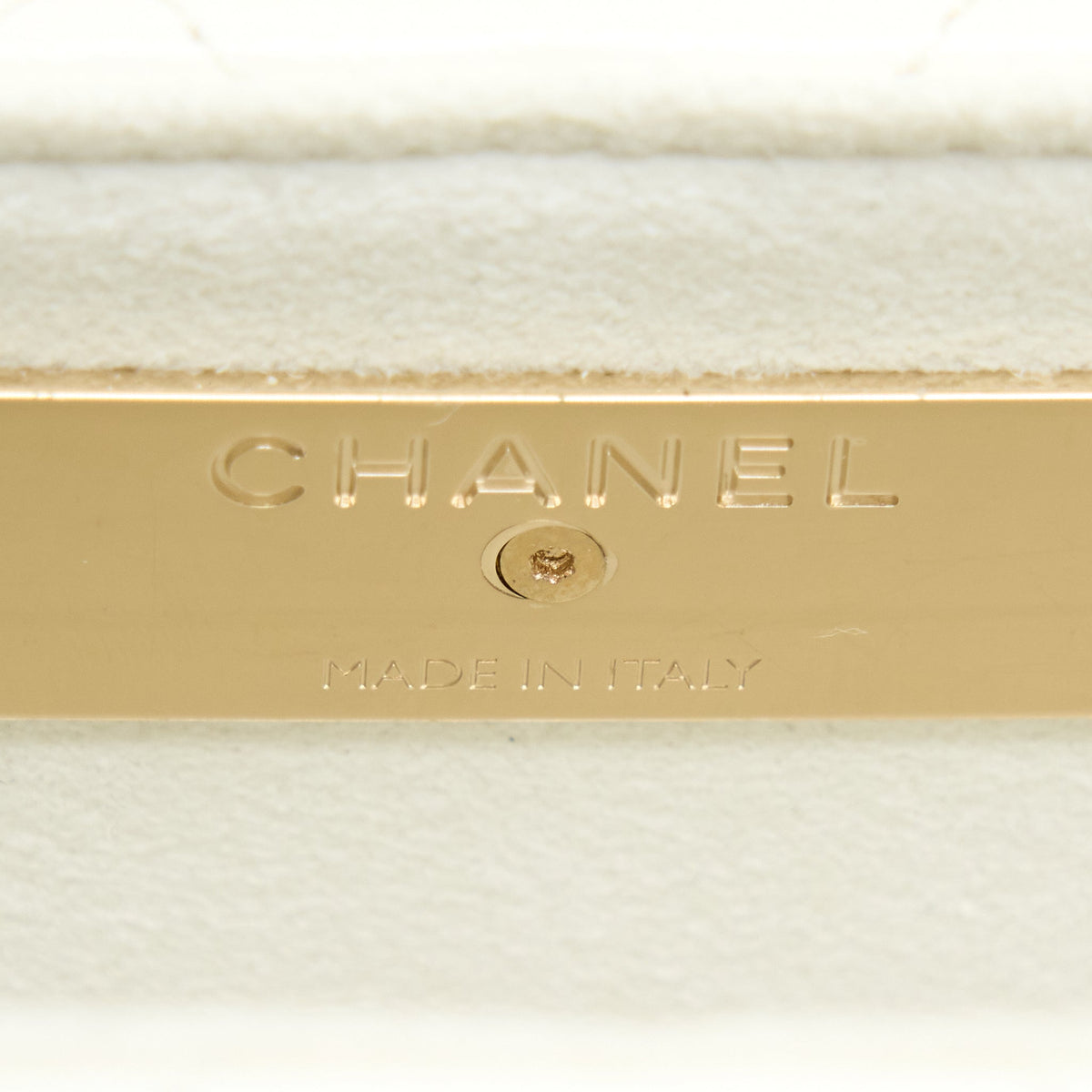 chanel-rectangular-mini-flap-phone-case-bag-quilted-lambskin-white-lghw-microchip