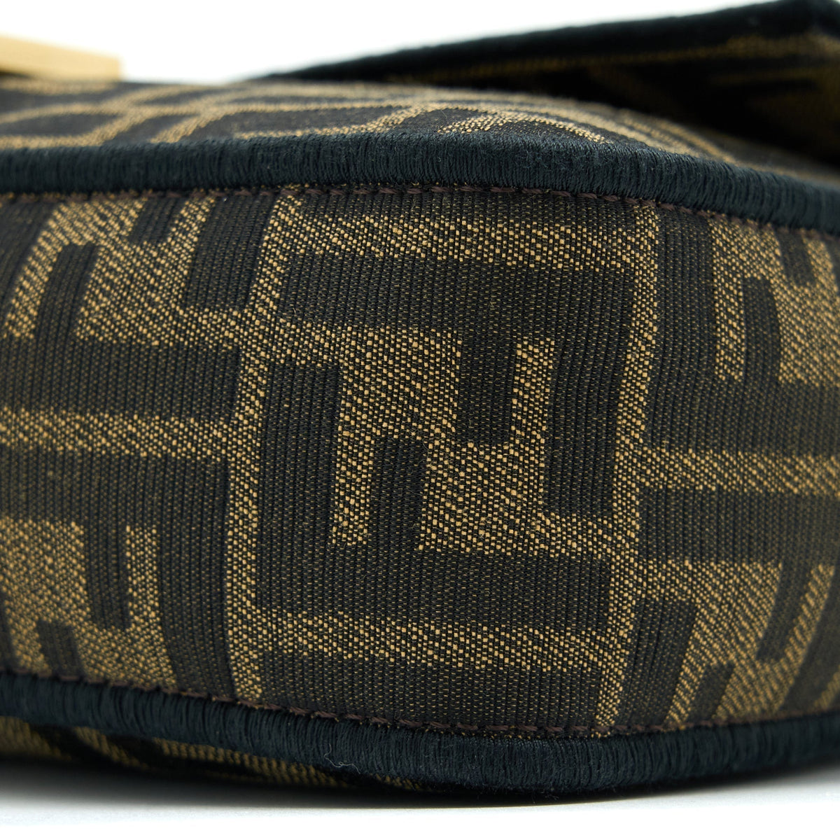 fendi-baguette-shoulder-bag-canvas-ghw