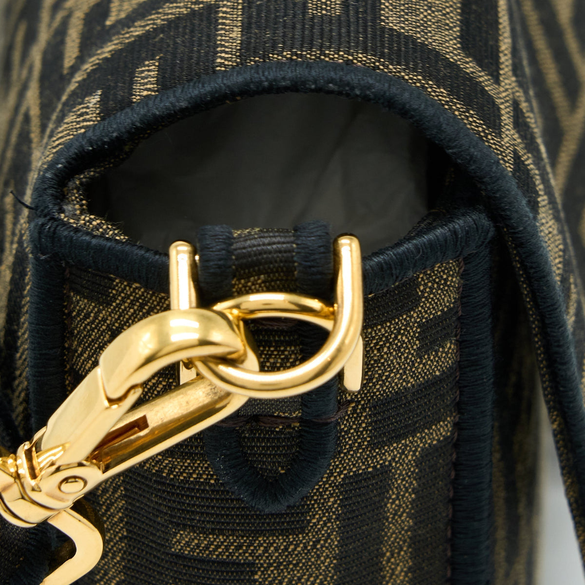 fendi-baguette-shoulder-bag-canvas-ghw