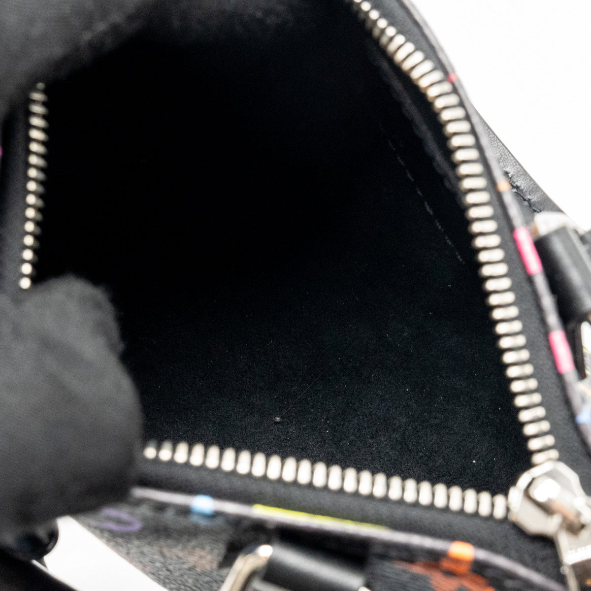 lv-black-1