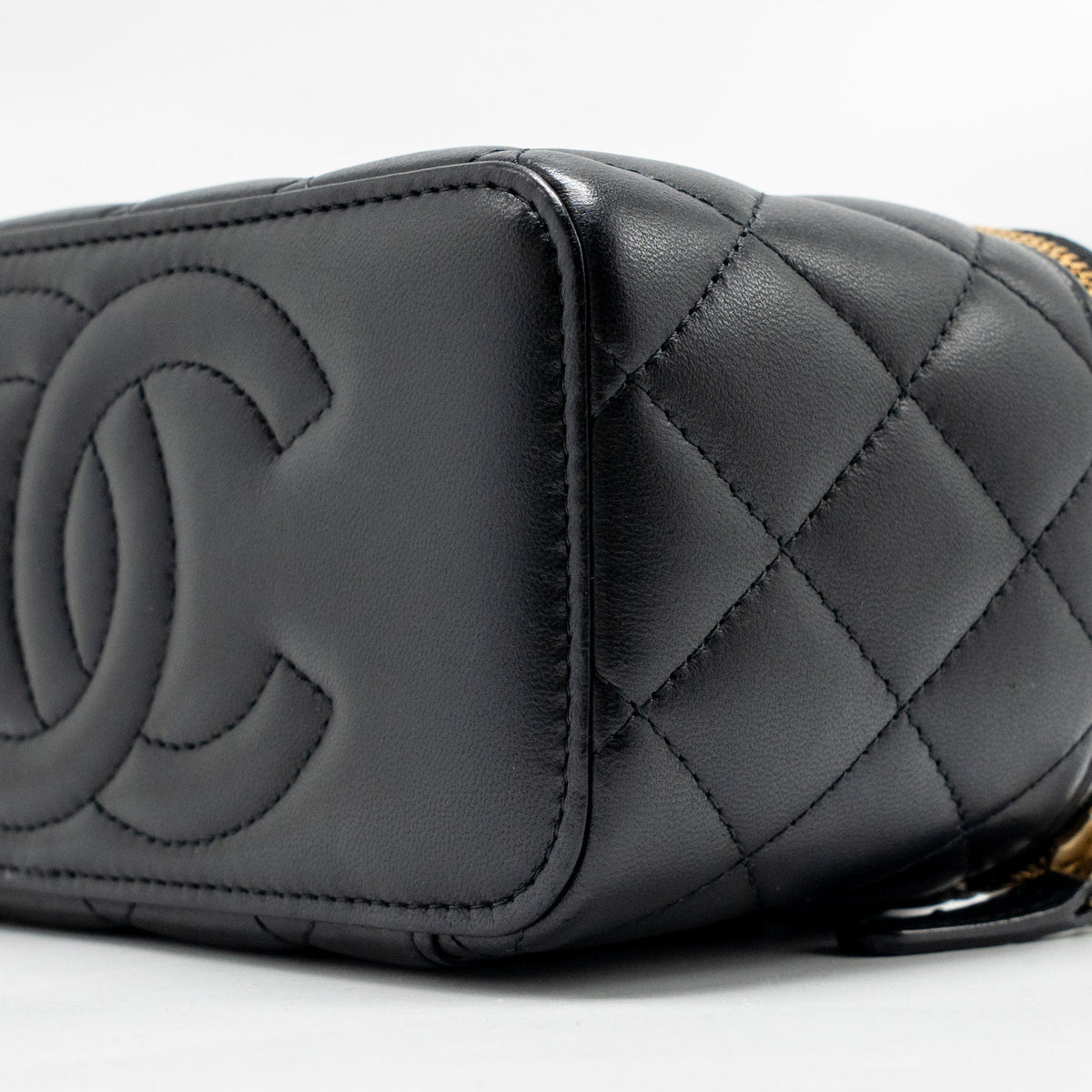 chanel-long-vanity-with-coco-charm-chain-lambskin-black-ghw-microchip