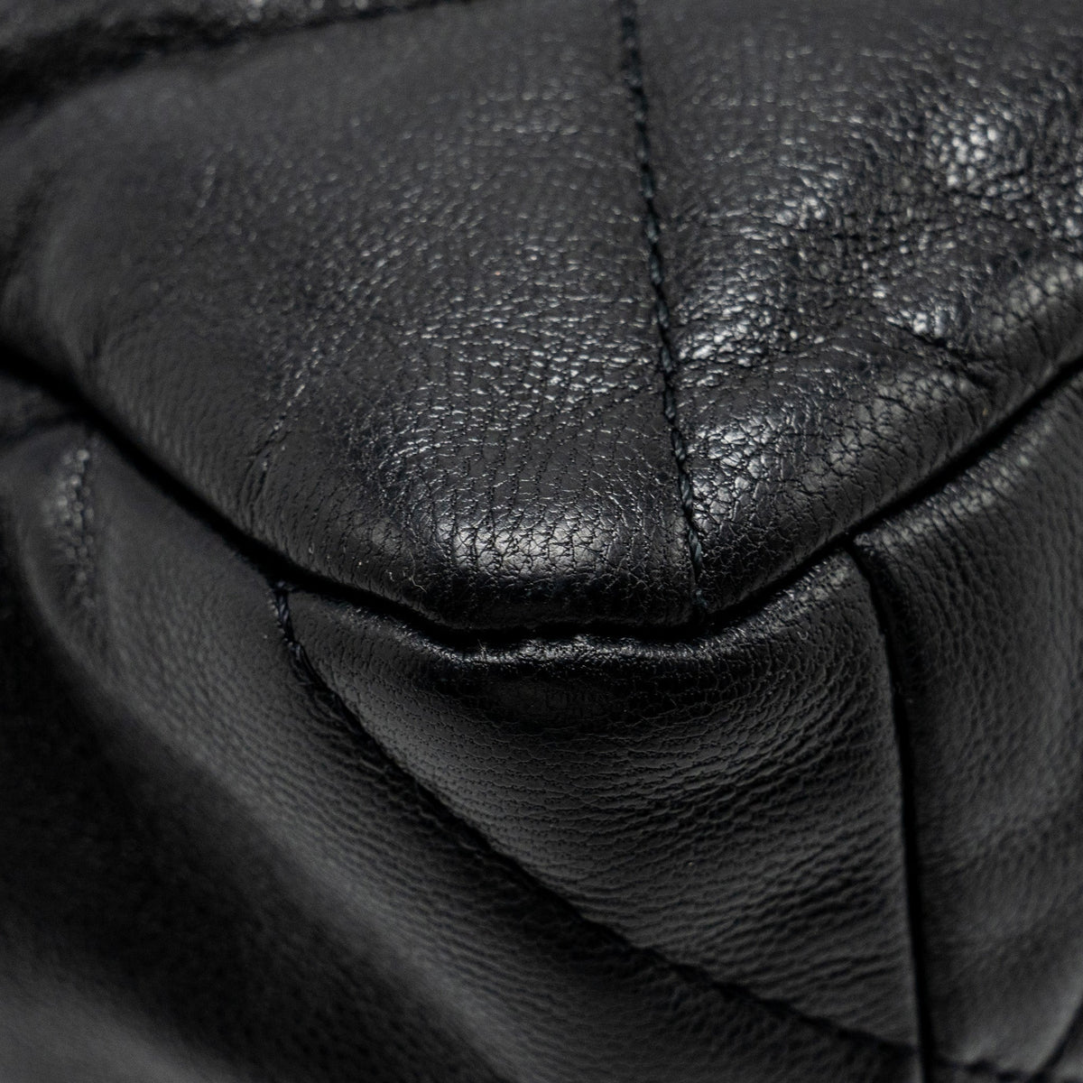 chanel-large-19-bag-lambskin-black-multicolour-hardware