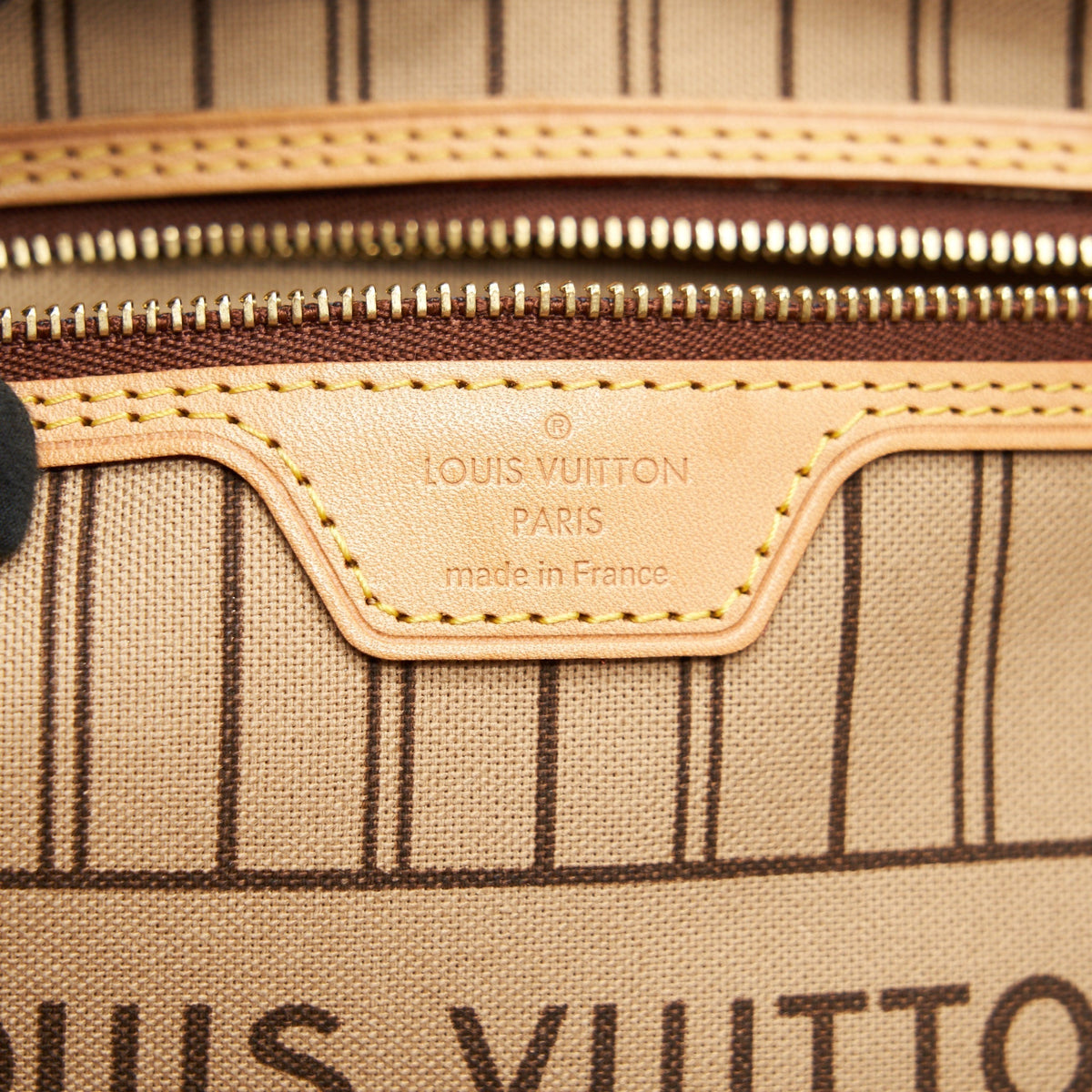 louis-vuitton-neverfull-mm-monogram-canvas-beige
