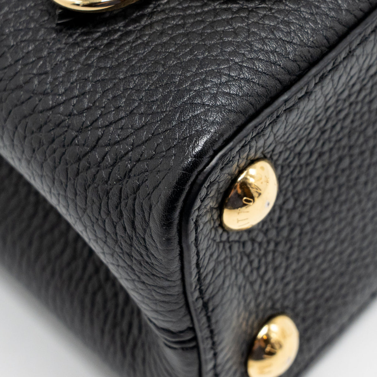 louis-vuitton-capucines-bb-with-monogram-flower-embellishments-taurillon-black-ghw
