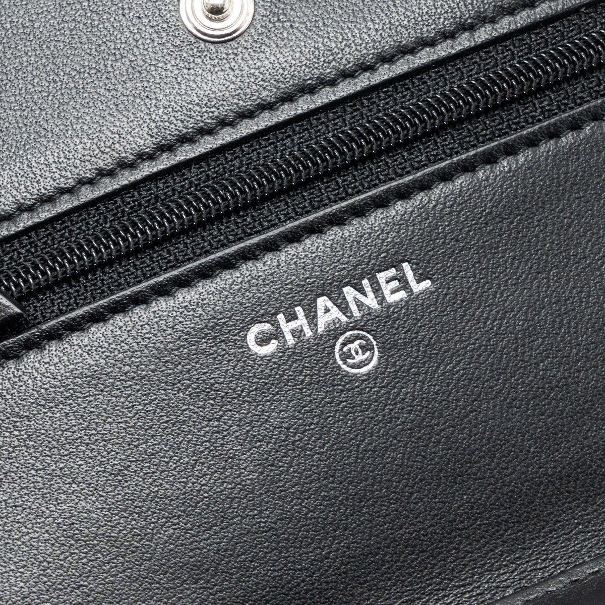 chanel-classic-wallet-on-chain-lambskin-black-shw-2