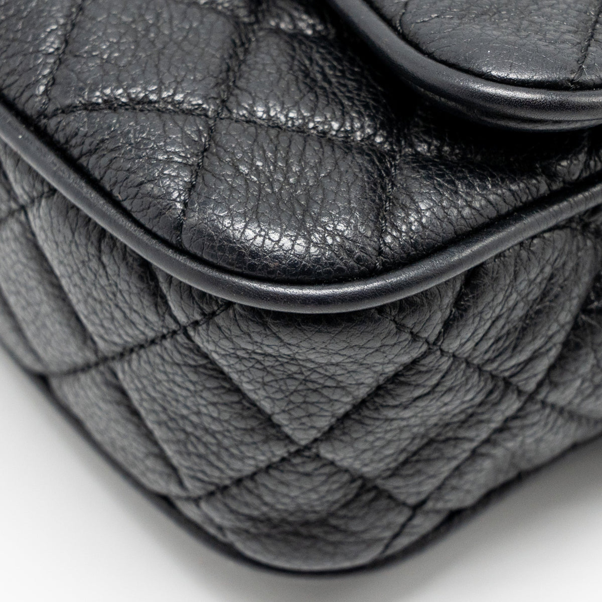 chanel-medium-casual-rock-flap-bag-grained-calfskin-black-ruthenium-hardware