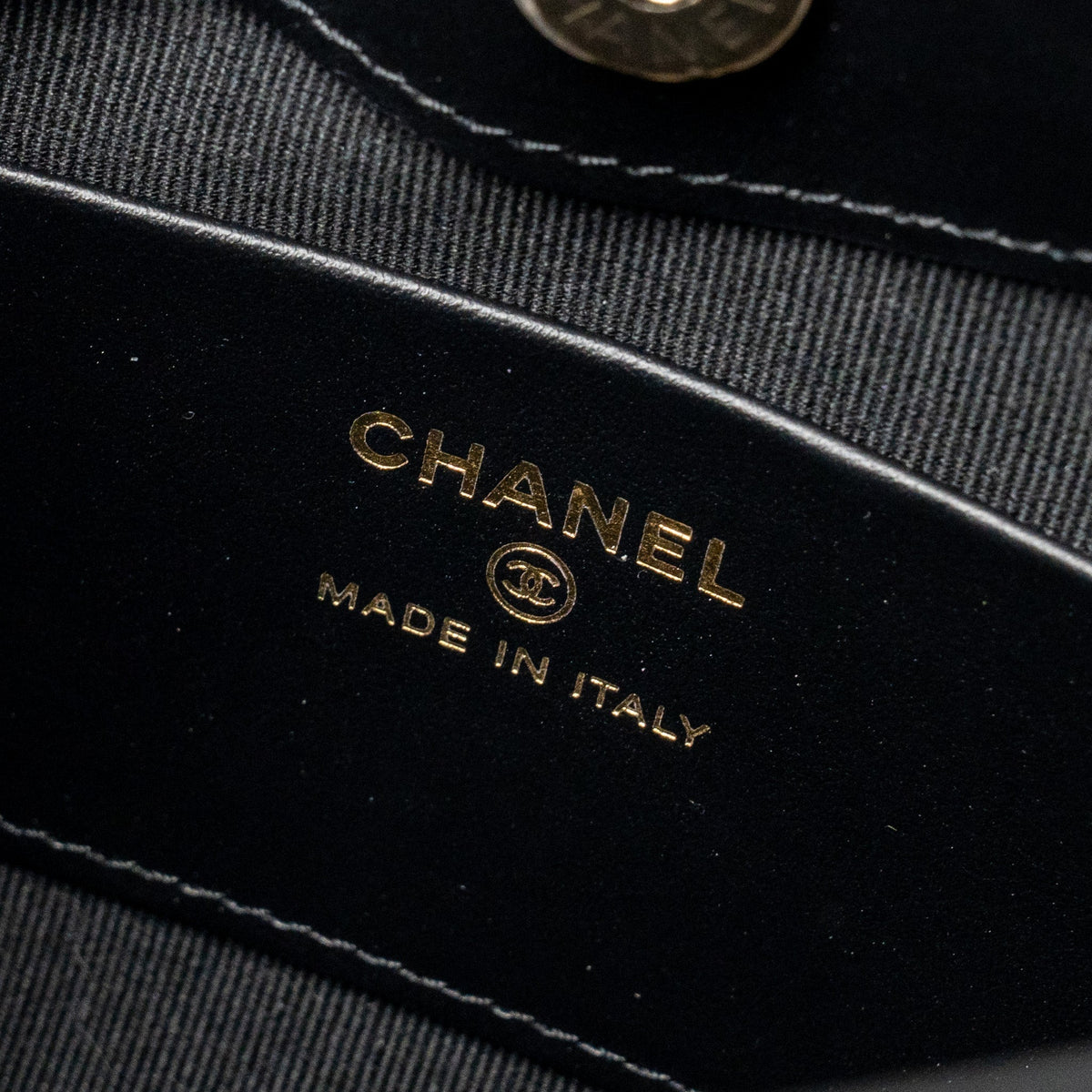 chanel-mini-31-bag-shiny-serial-number-a483u2hl