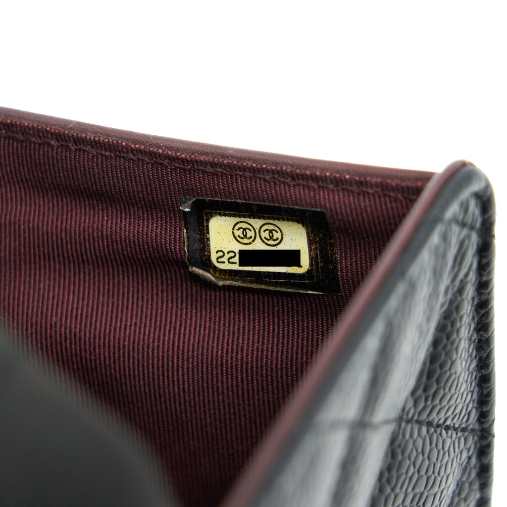 chanel-quilted-cc-bifold-caviar-wallet-black-ghw
