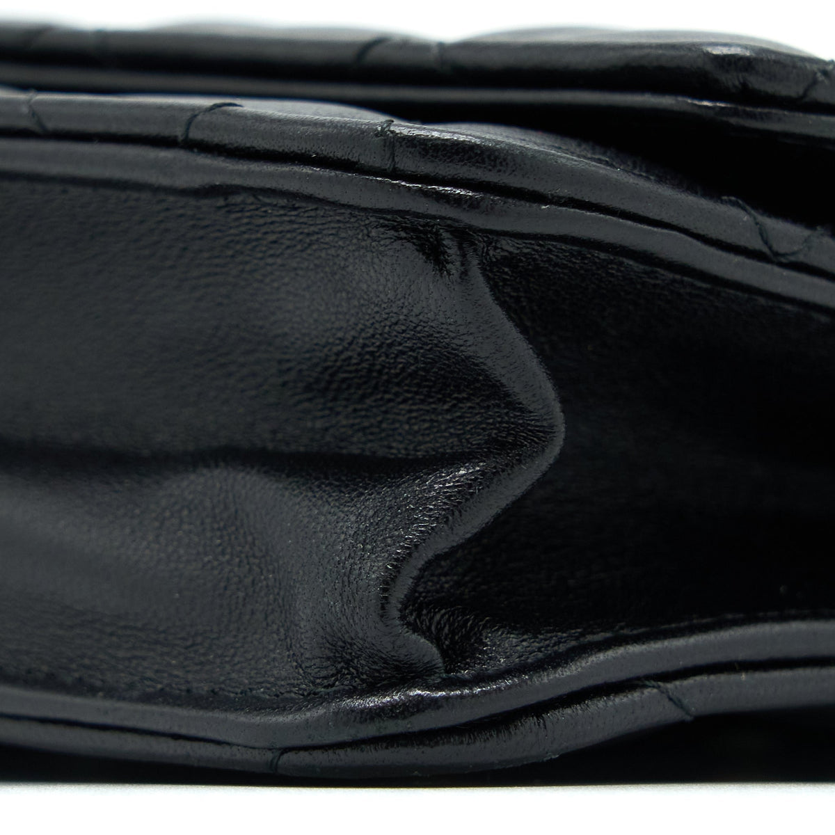 chanel-quilted-wallet-on-chain-with-camellia-chain-lambskin-black-lghw
