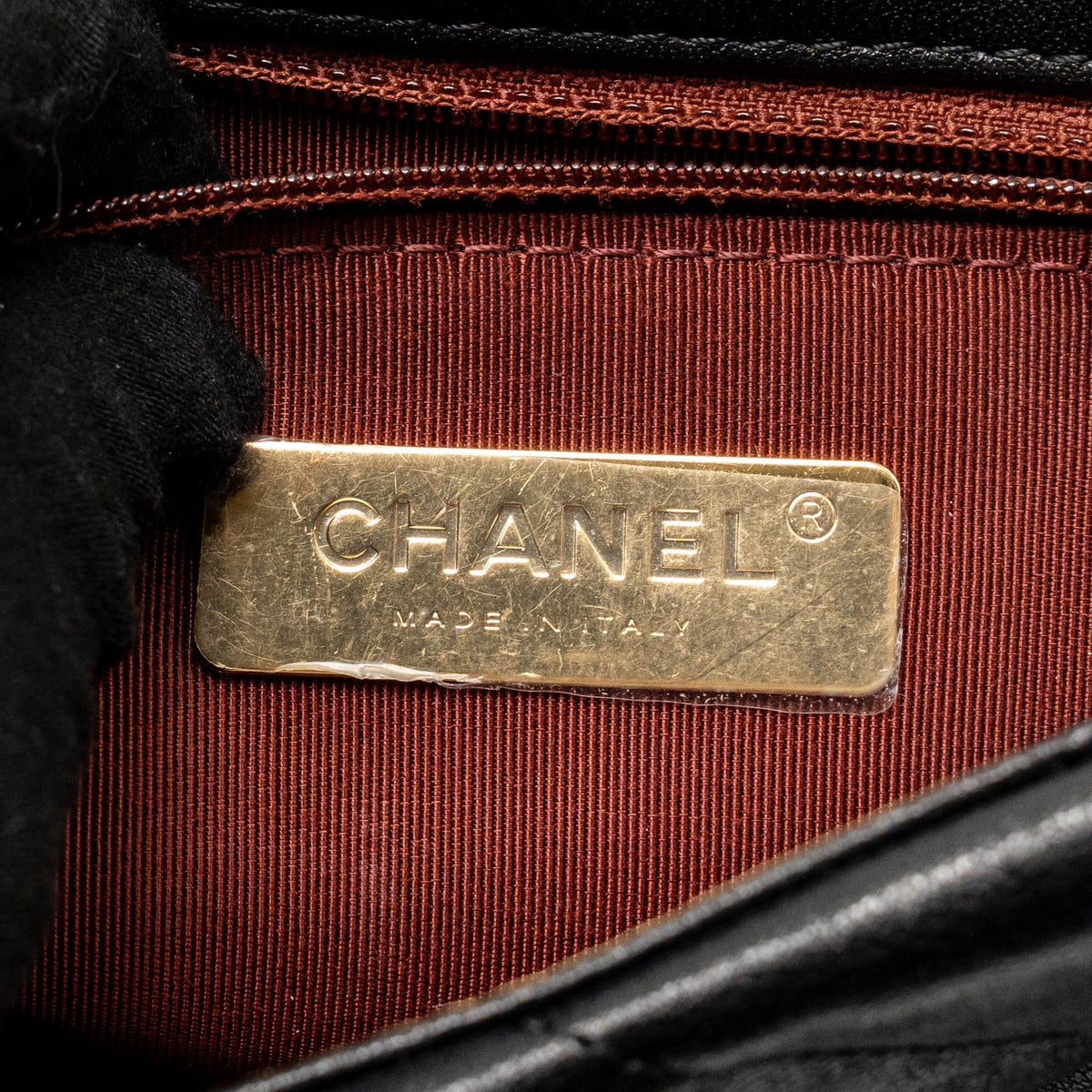 chanel-19bag-black