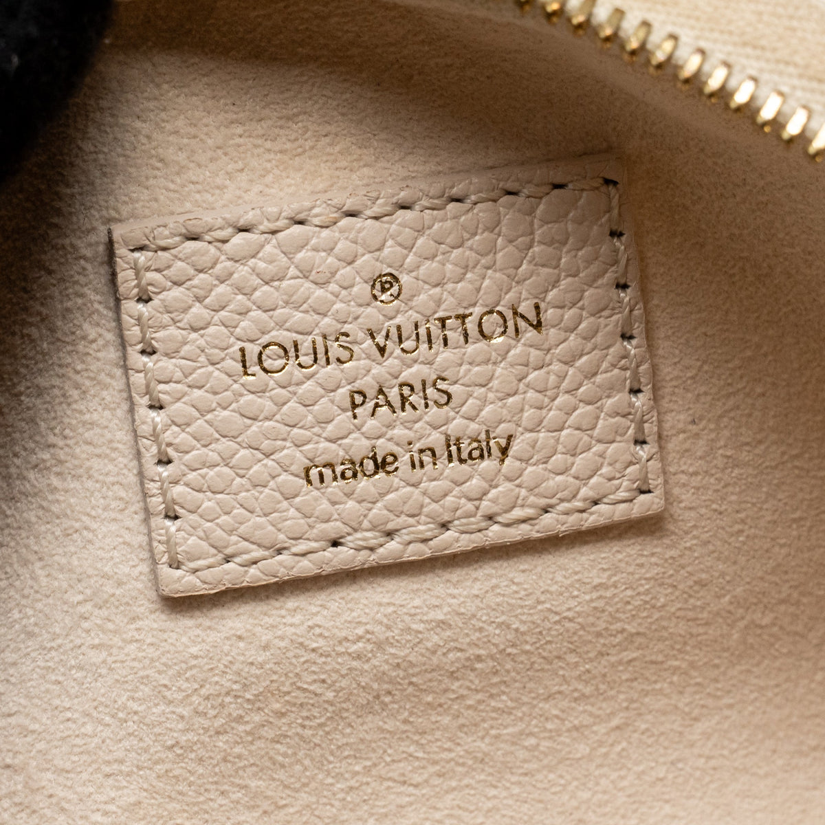 lv-bag-white