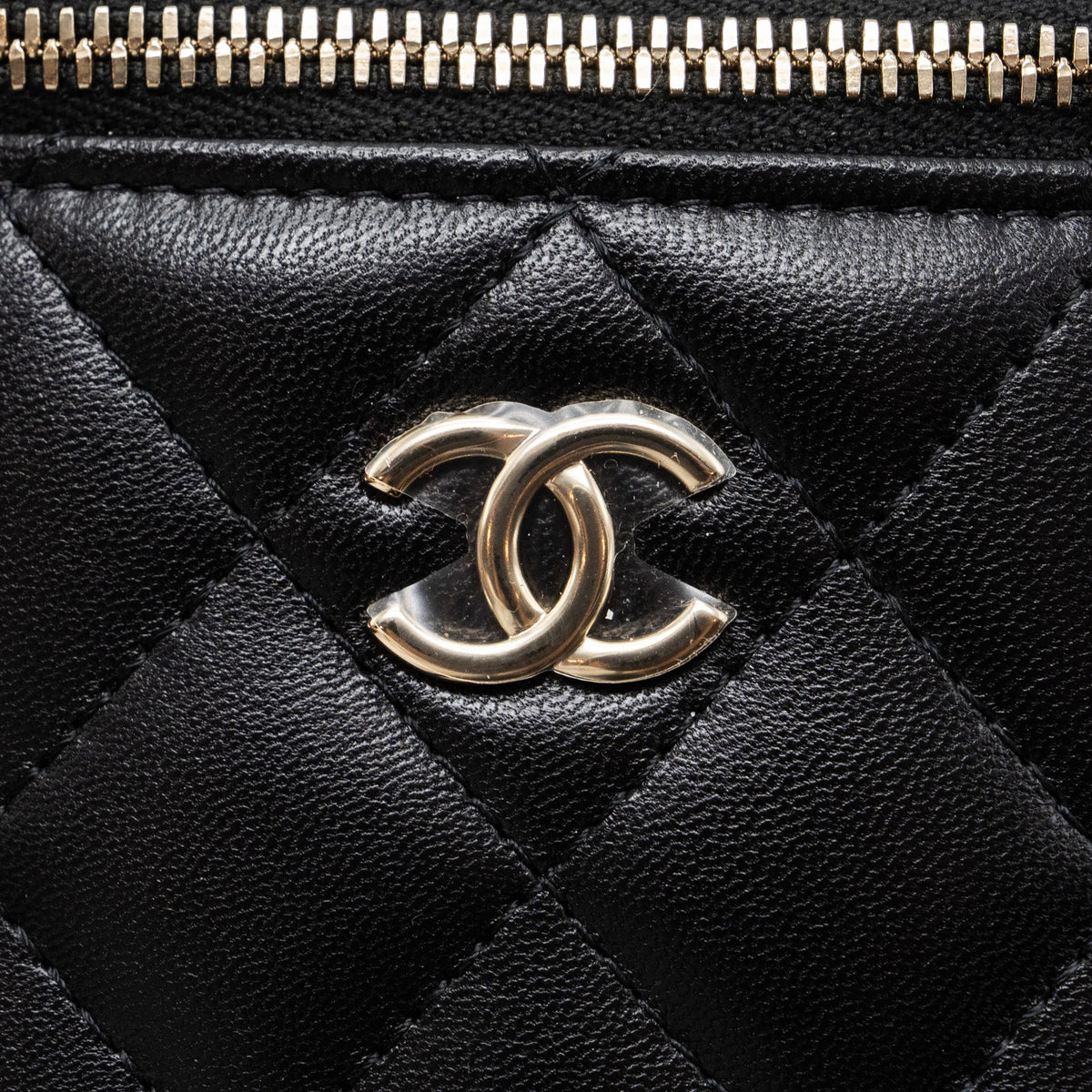 chanel-top-handle-mini-vanity-case-with-chains-lambskin-black-lghw