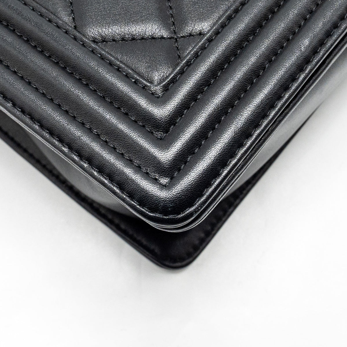 chanel-medium-boy-bag-calfskin-black-ruthenium-hardware-1
