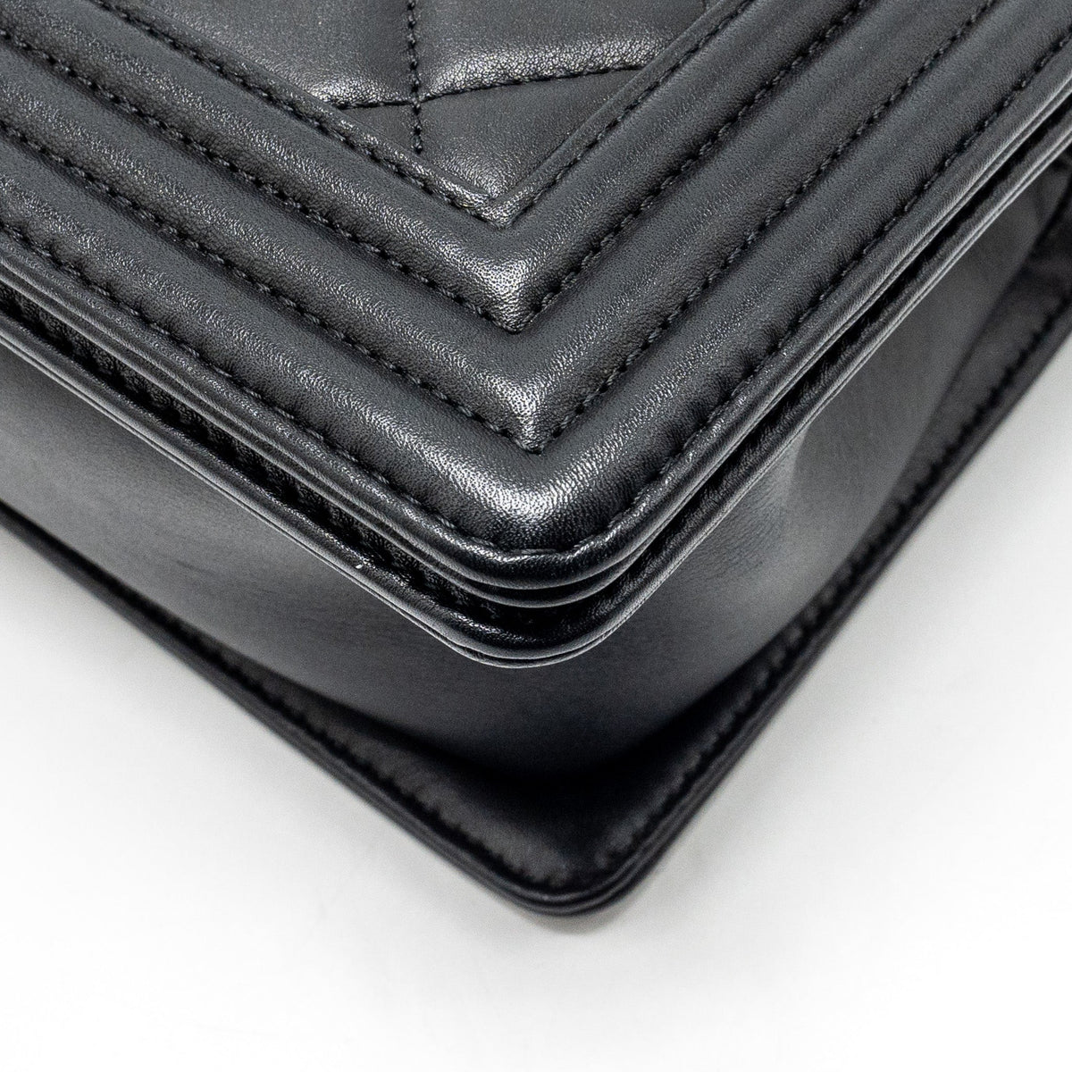 chanel-medium-boy-bag-calfskin-black-ruthenium-hardware-1