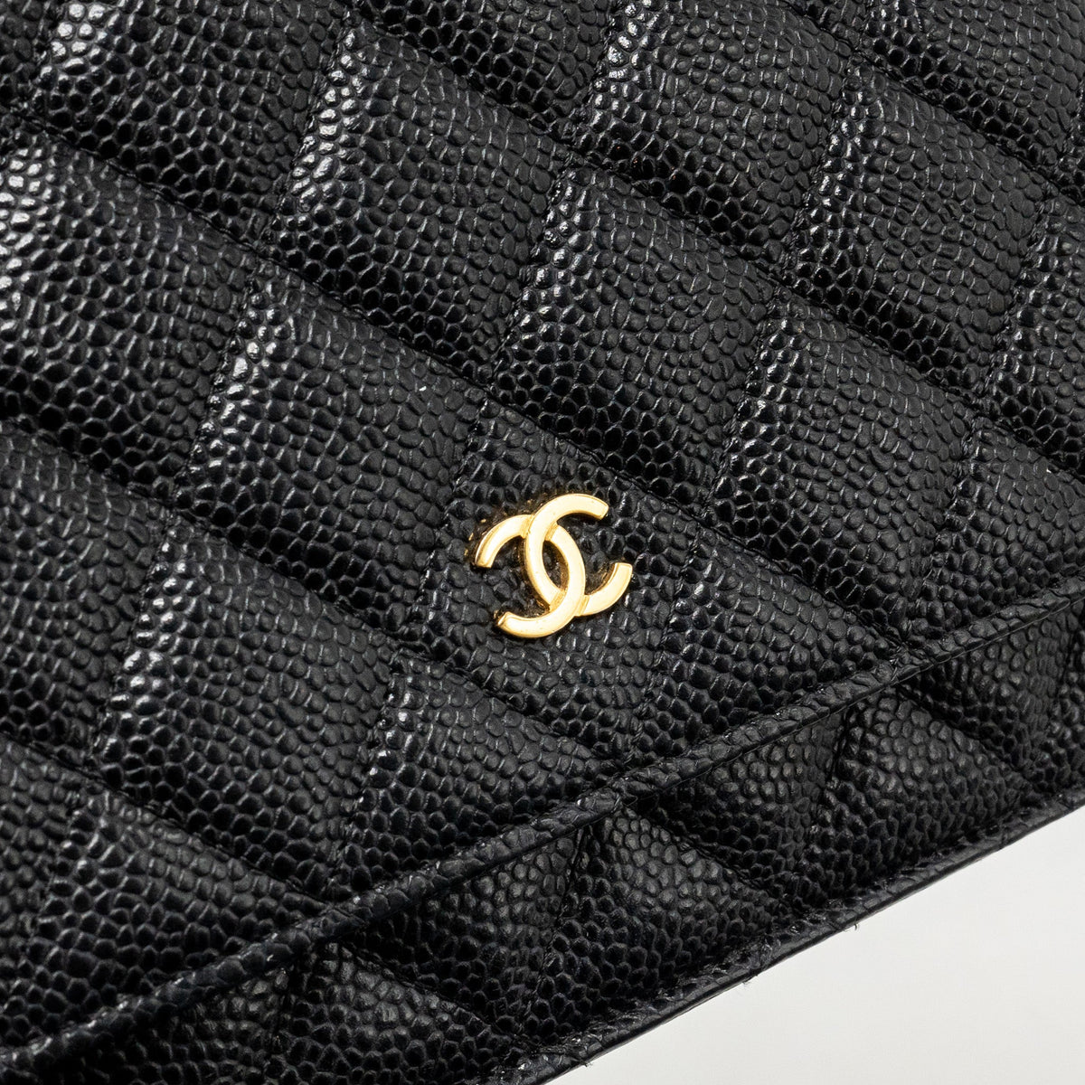 chanel-classic-wallet-on-chain-caviar-black-ghw-21