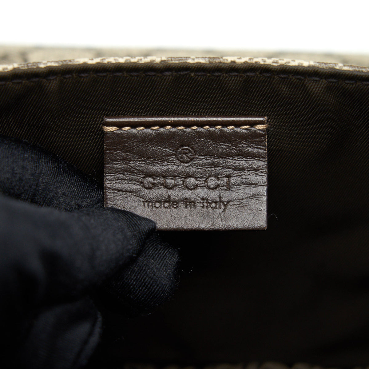 gucci-gg-supreme-canvas-diaper-bag