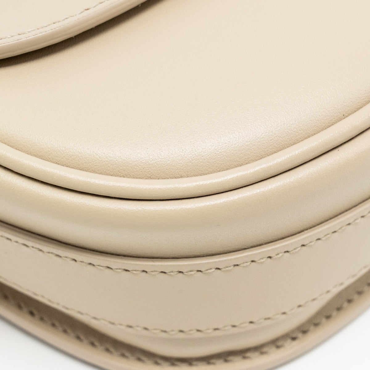dior-bobby-east-west-bag-calfskin-light-beige-ghw-copy