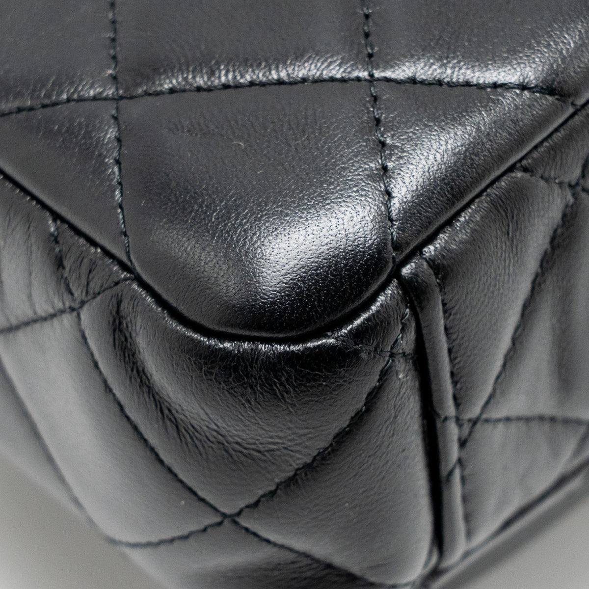 chanel-25c-camera-bag-lambskin-black-lghwmicrochip