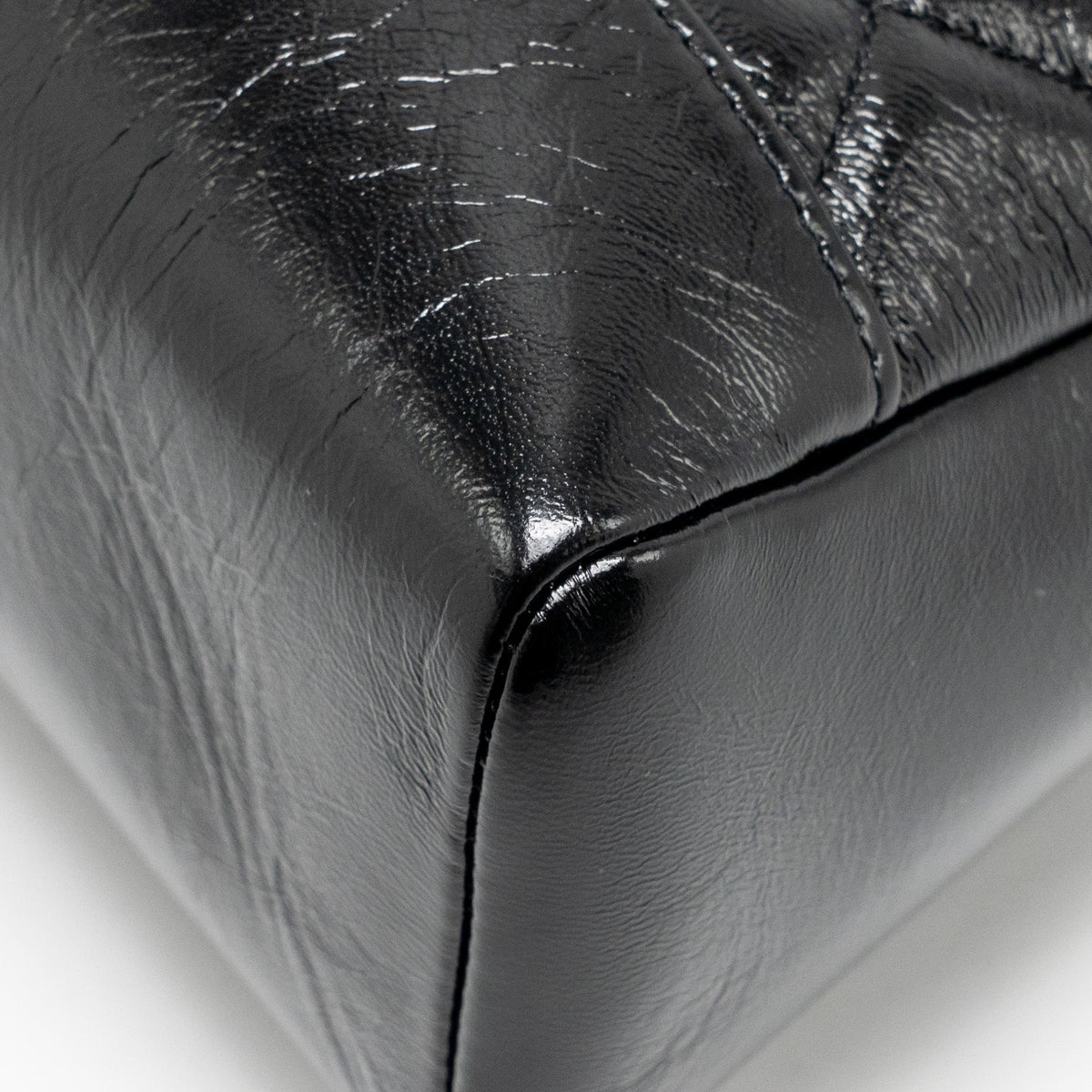 chanel-medium-31-bag-shiny-lambskin-lghw-microchip