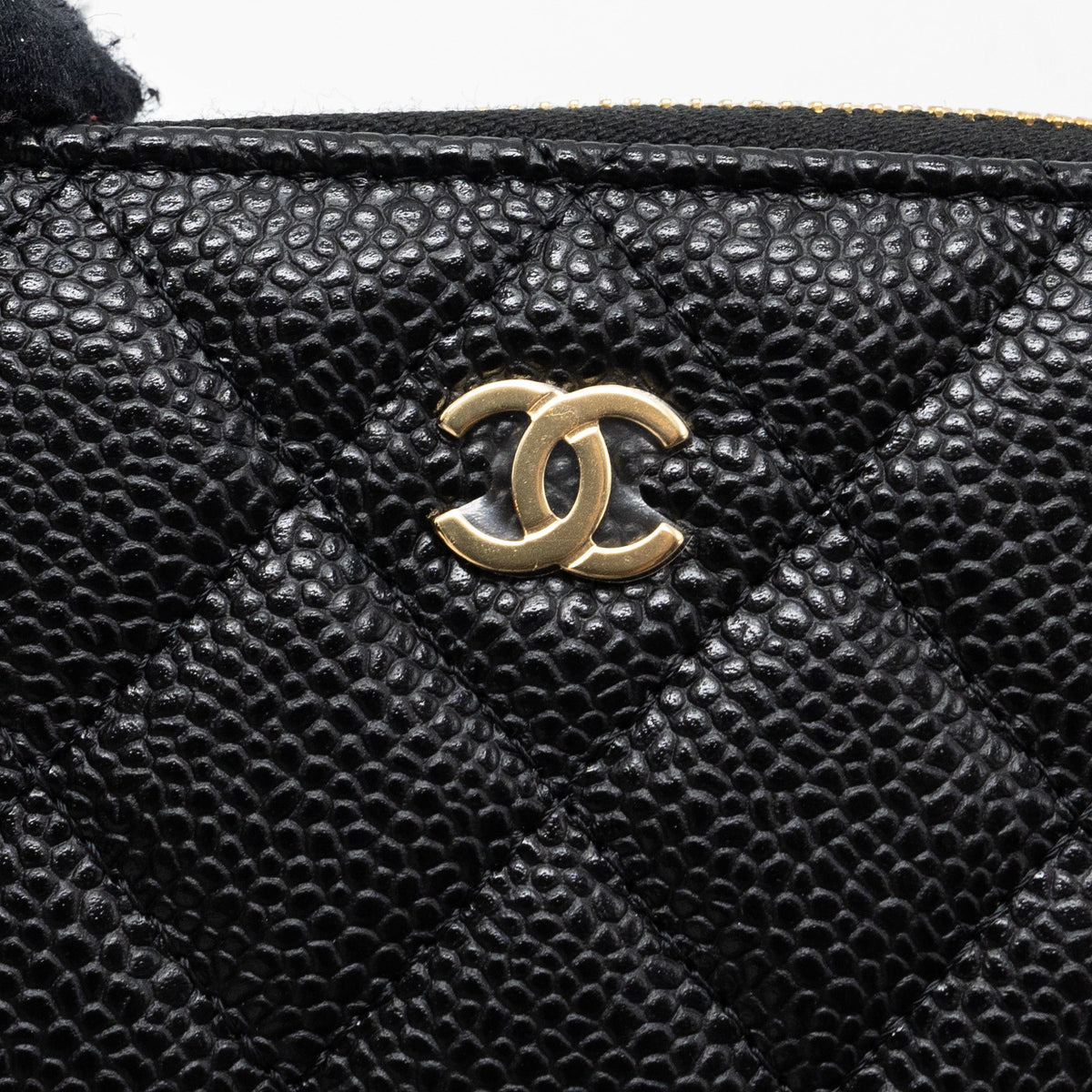 chanel-quilted-zipper-card-holder-caviar-black-ghw-microchip
