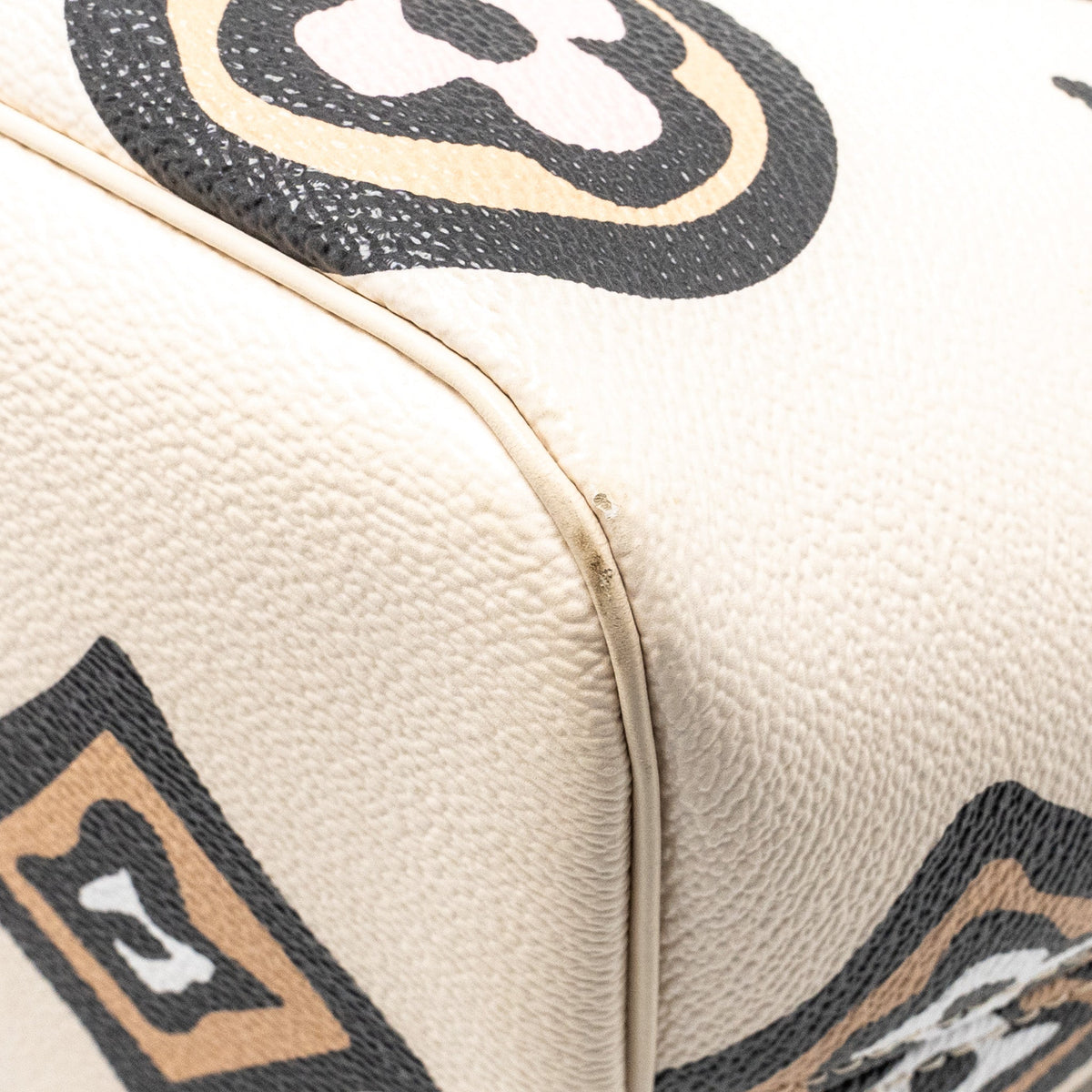 louis-vuitton-neverfull-mm-wild-at-heart-empreinte-cream-ghw