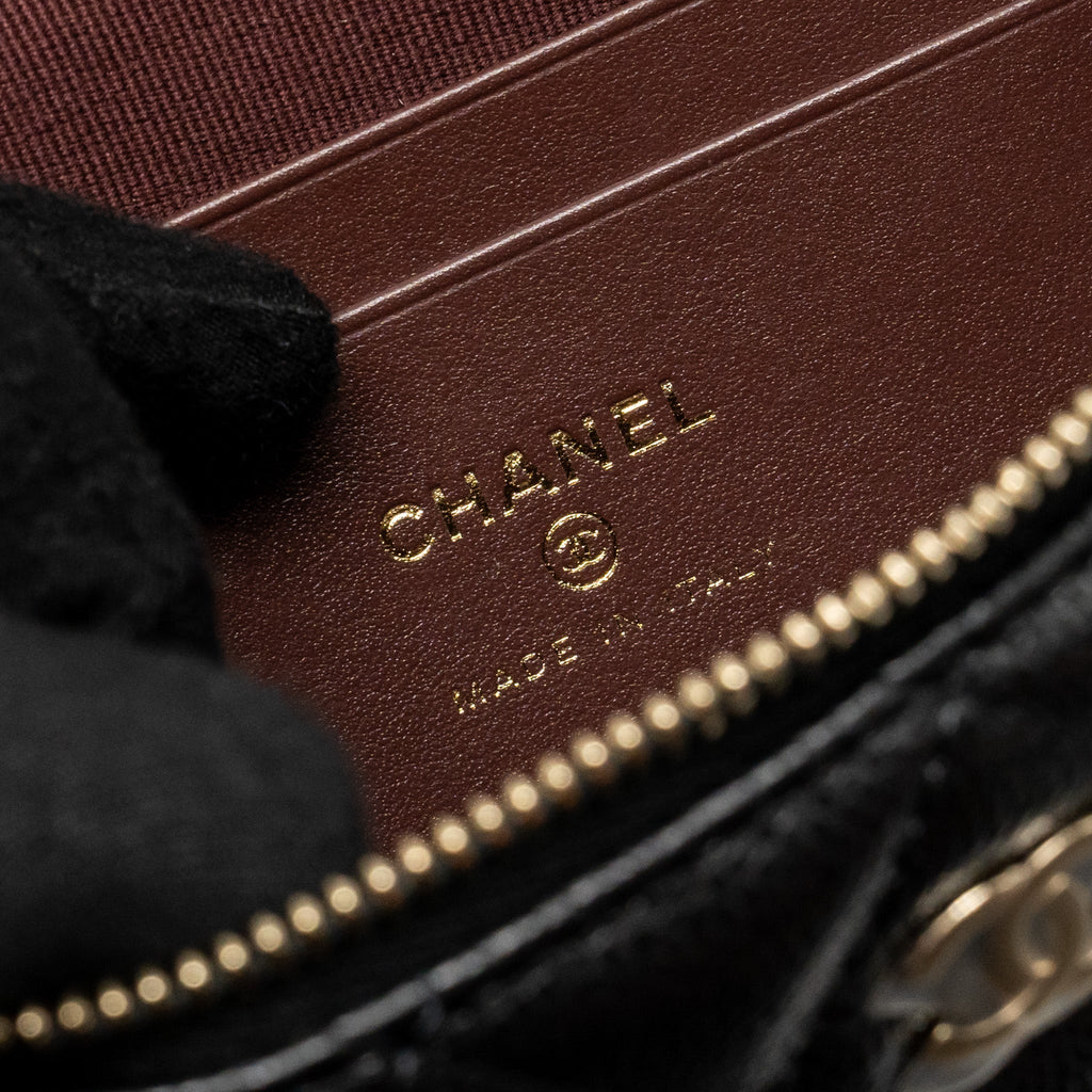 chanel-25p-cc-top-handle-vanity-with-chain-caviar-black-lghw-microchip