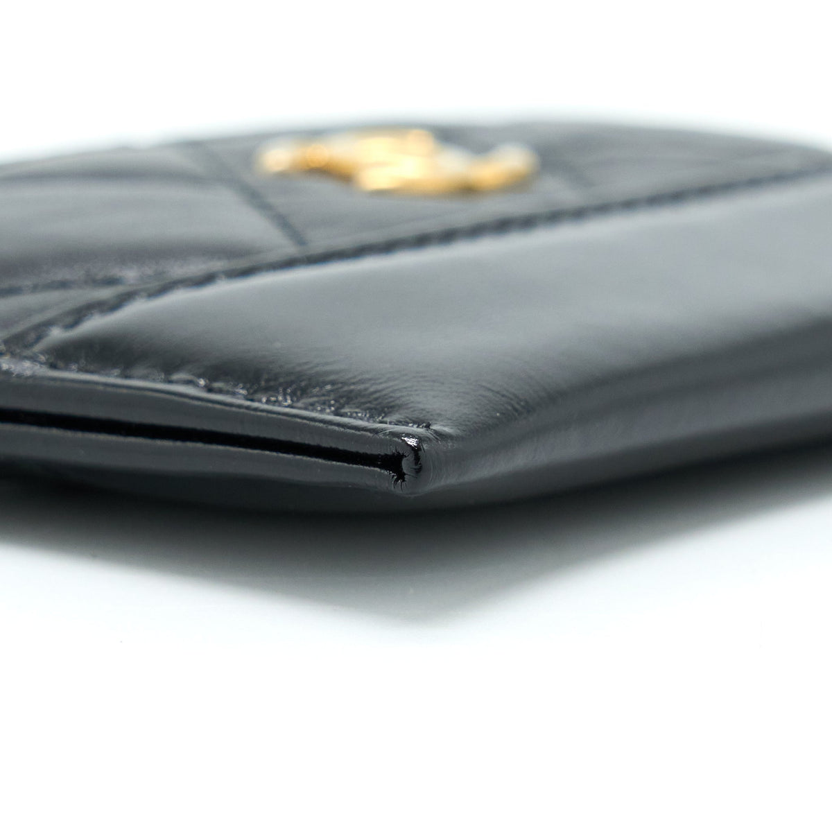 chanel-gabrielle-card-holder-aged-calfskin-black-ghw