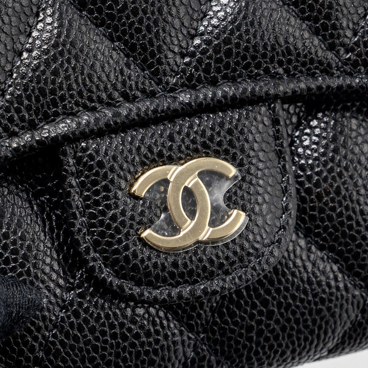 chanel-classic-compact-wallet-caviar-black-ghw-microchip