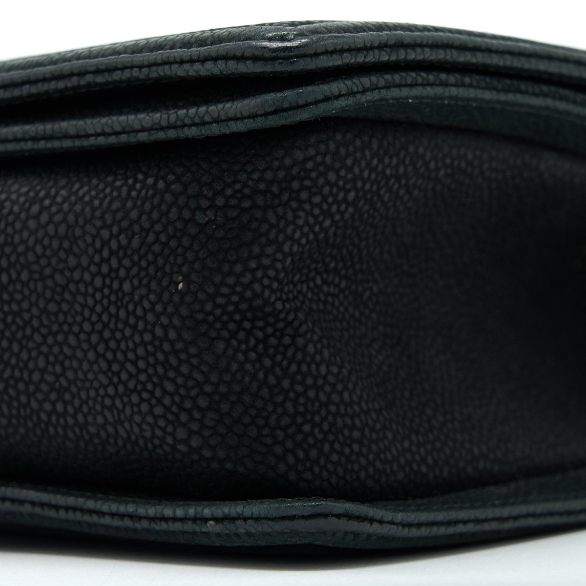chanel-medium-boy-bag-grained-calfskin-black-shw