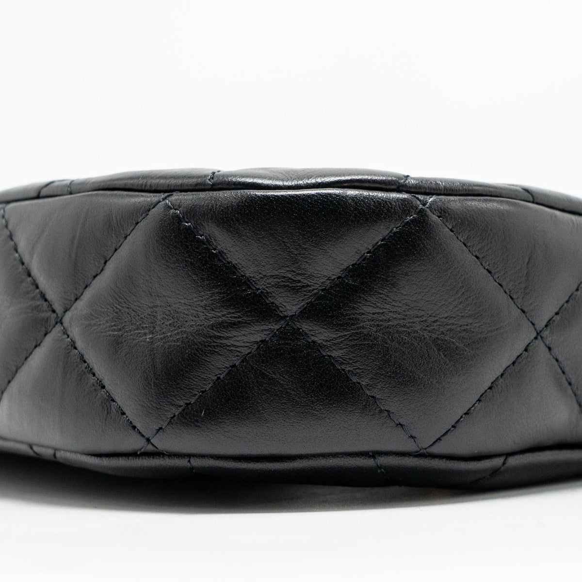 chanel-23k-small-19-hobo-shoulder-bag-calfskin-black-ghw-microchip-copy