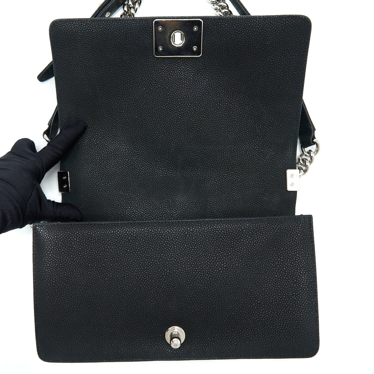 chanel-medium-boy-bag-grained-calfskin-black-shw