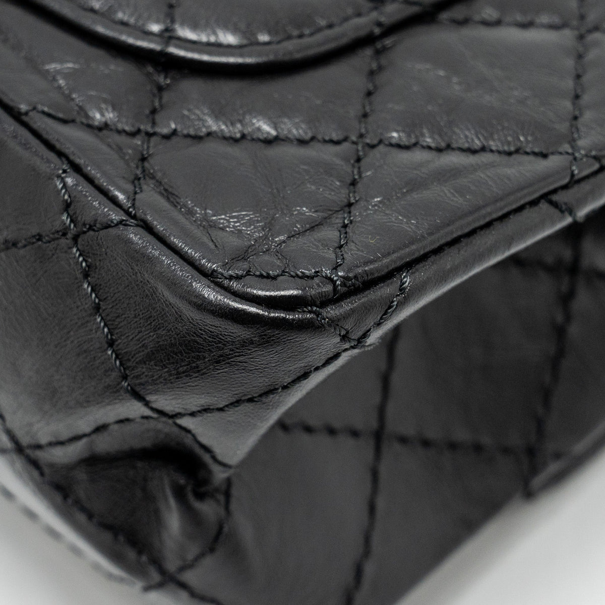 chanel-mini-2-55-reissue-aged-calfskin-black-ghw-copy
