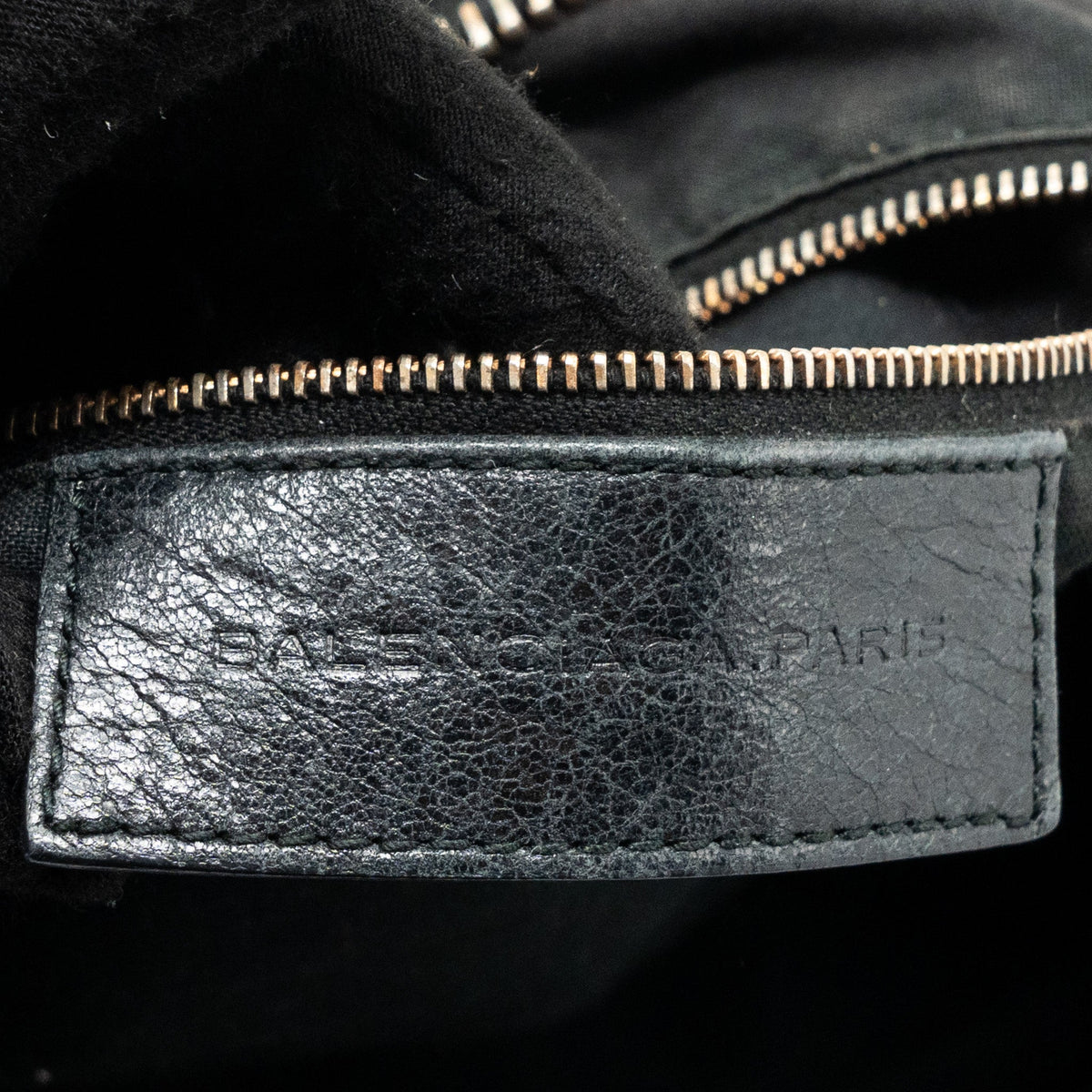 balenciaga-g21-work-bag-leather-ghw