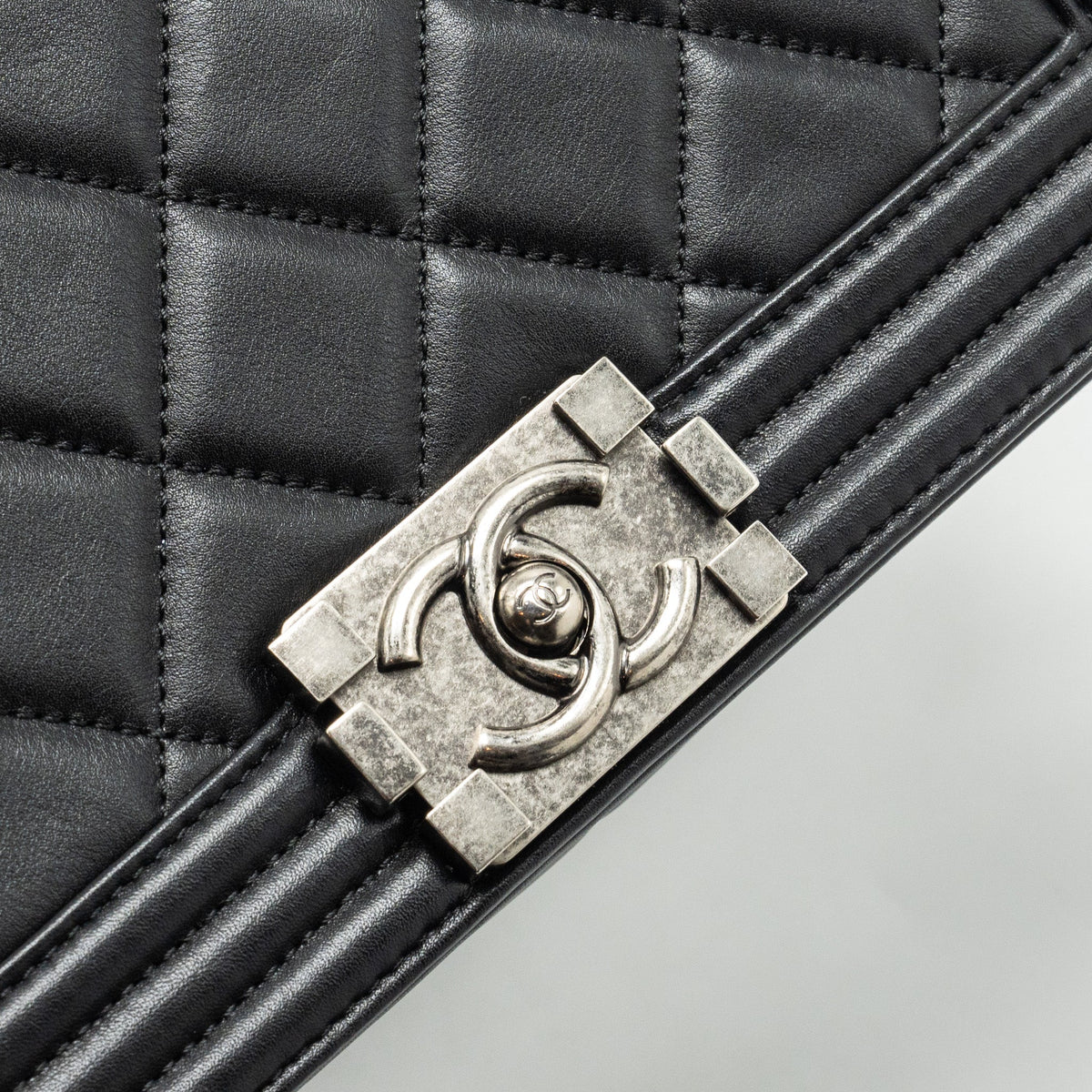 chanel-medium-boy-bag-calfskin-black-ruthenium-hardware-1