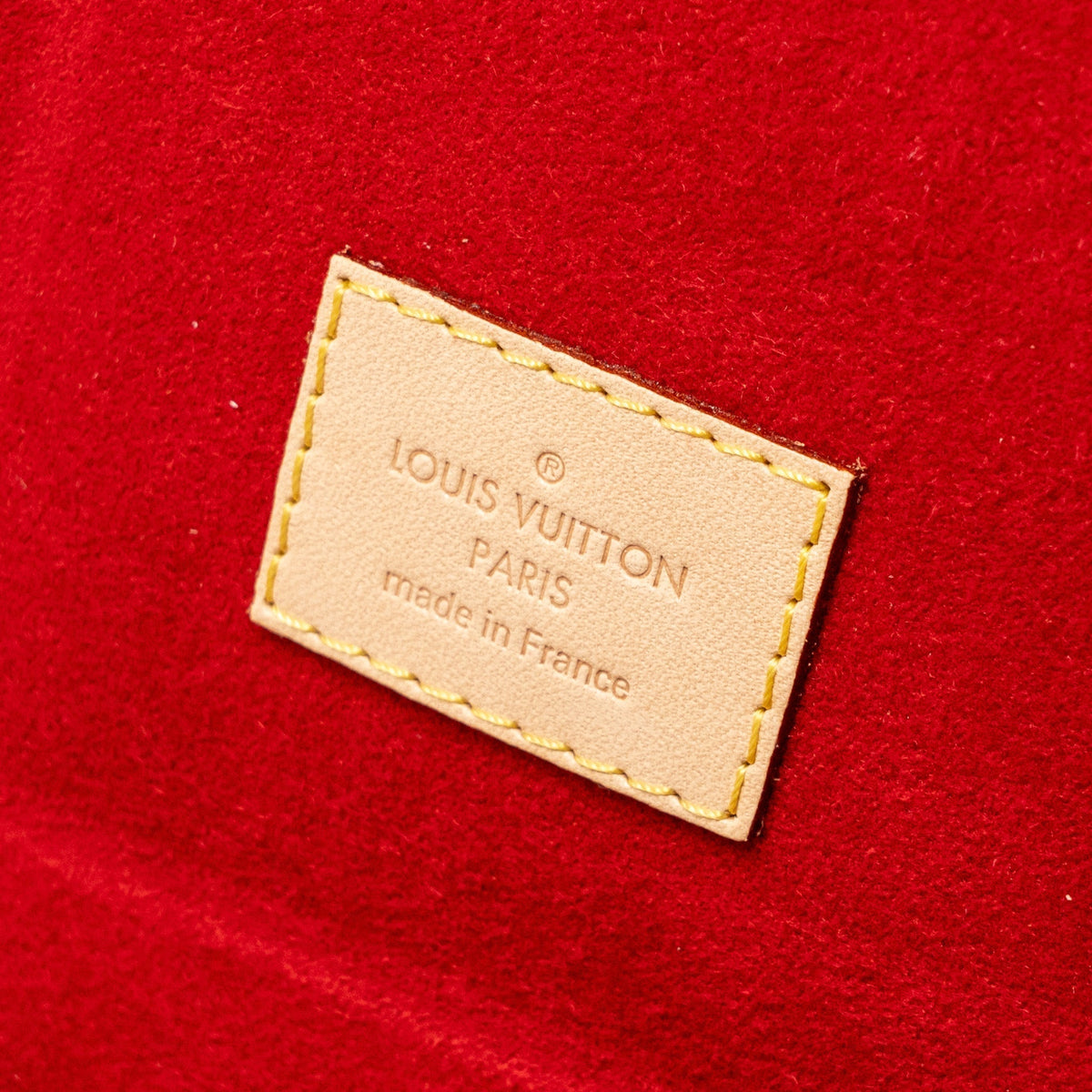 louis-vuitton-coffret-joaillerie-monogram-canvas-rouge-fusion