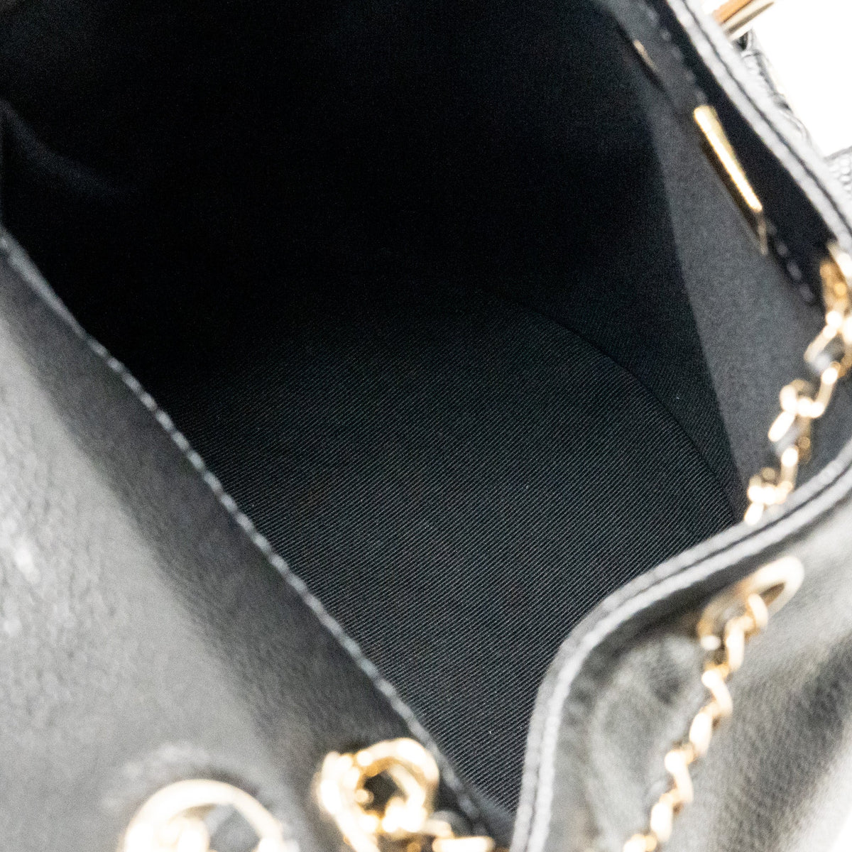 chanel-bag-black-2