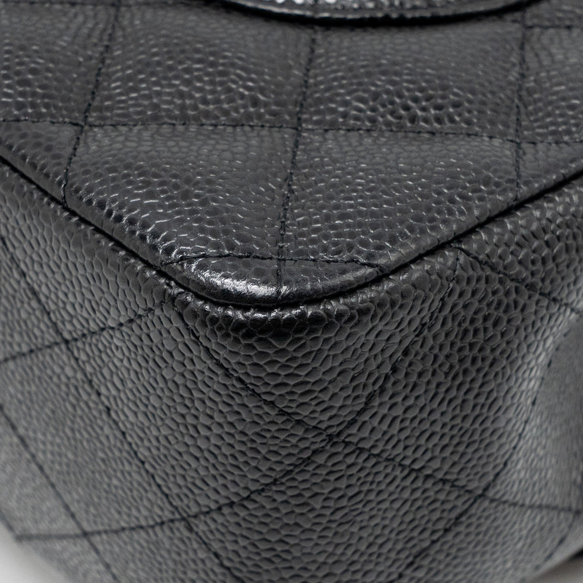 chanel-jumbo-classic-double-flap-bag-caviar-black-ghw-12
