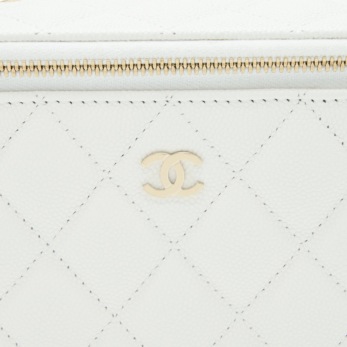 chanel-long-vanity-with-chain-caviar-white-lghw-microchip