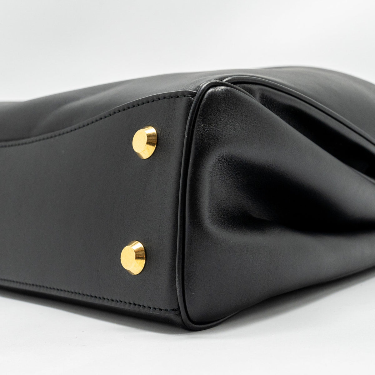 balenciaga-medium-rodeo-handbag-smooth-calfskin-black-ghw