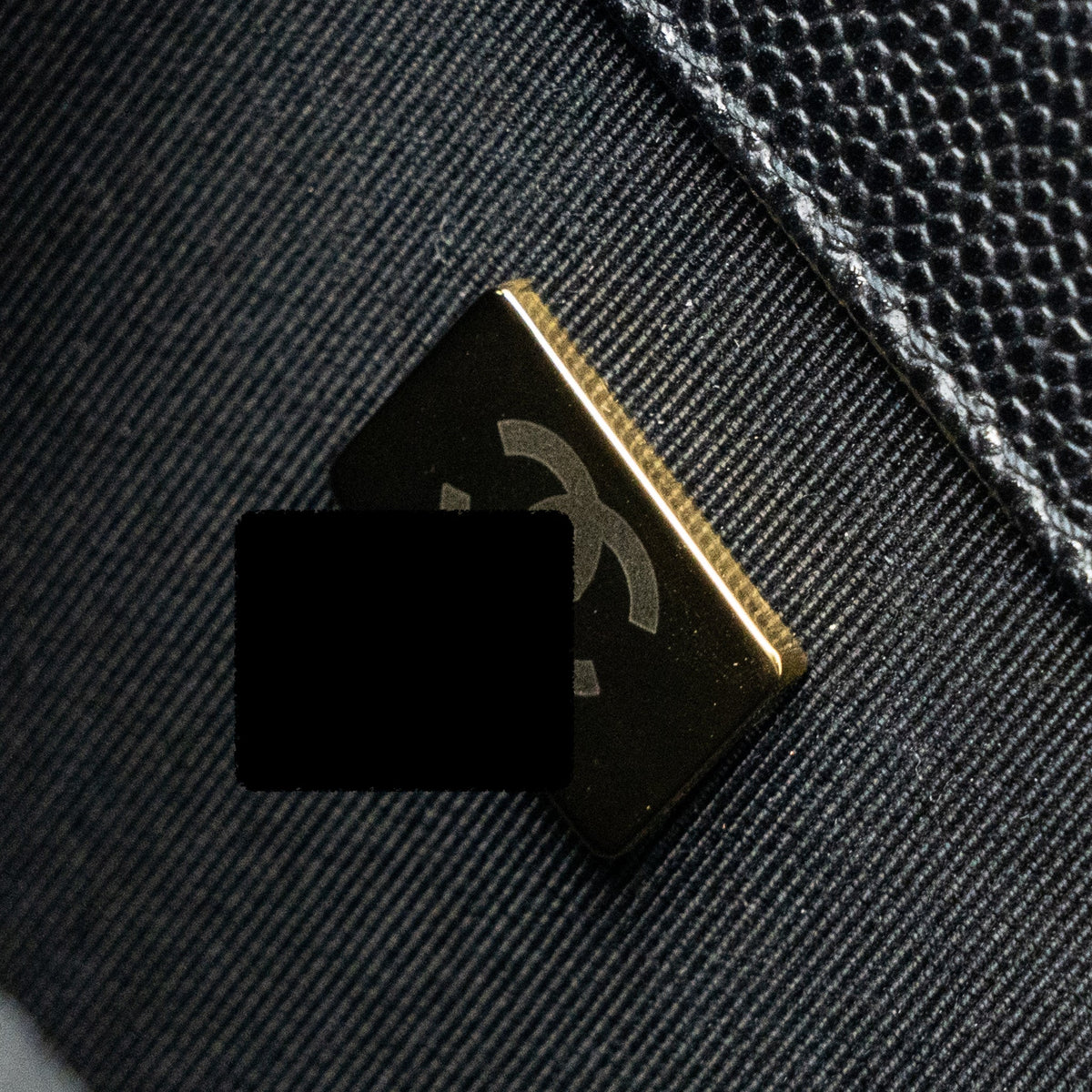 chanel-medium-boy-bag-caviar-black-brushed-ghw-microchip-1