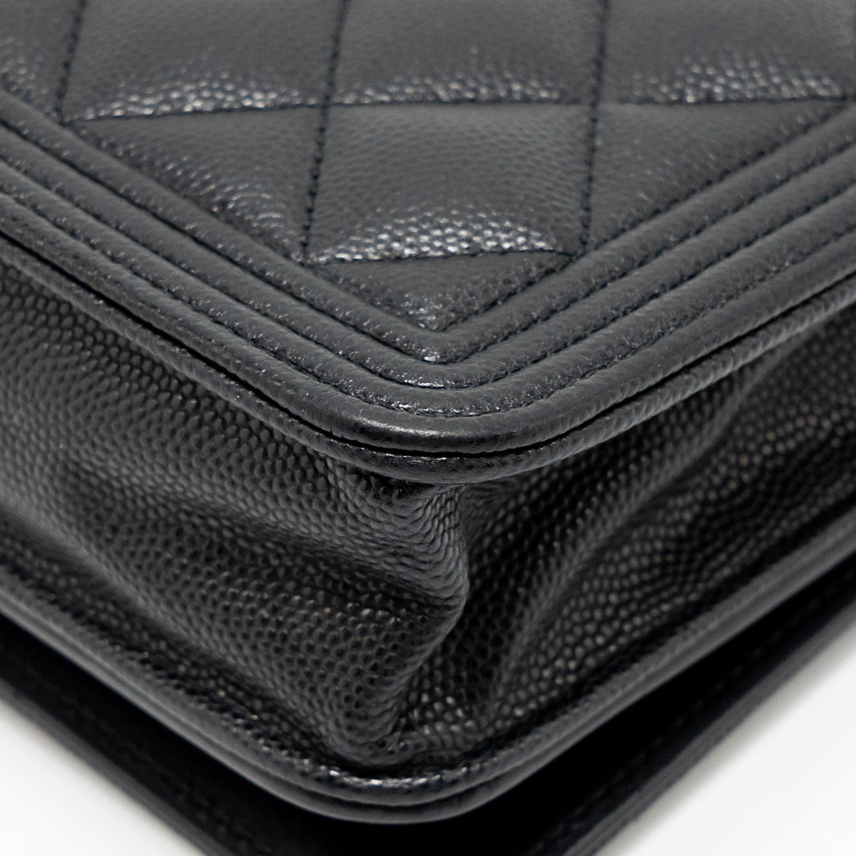 chanel-boy-wallet-on-chain-caviar-black-ghw-4