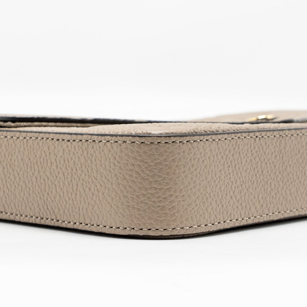 louis-vuitton-felicie-pochette-monogram-empreinte-tourterelle-ghw